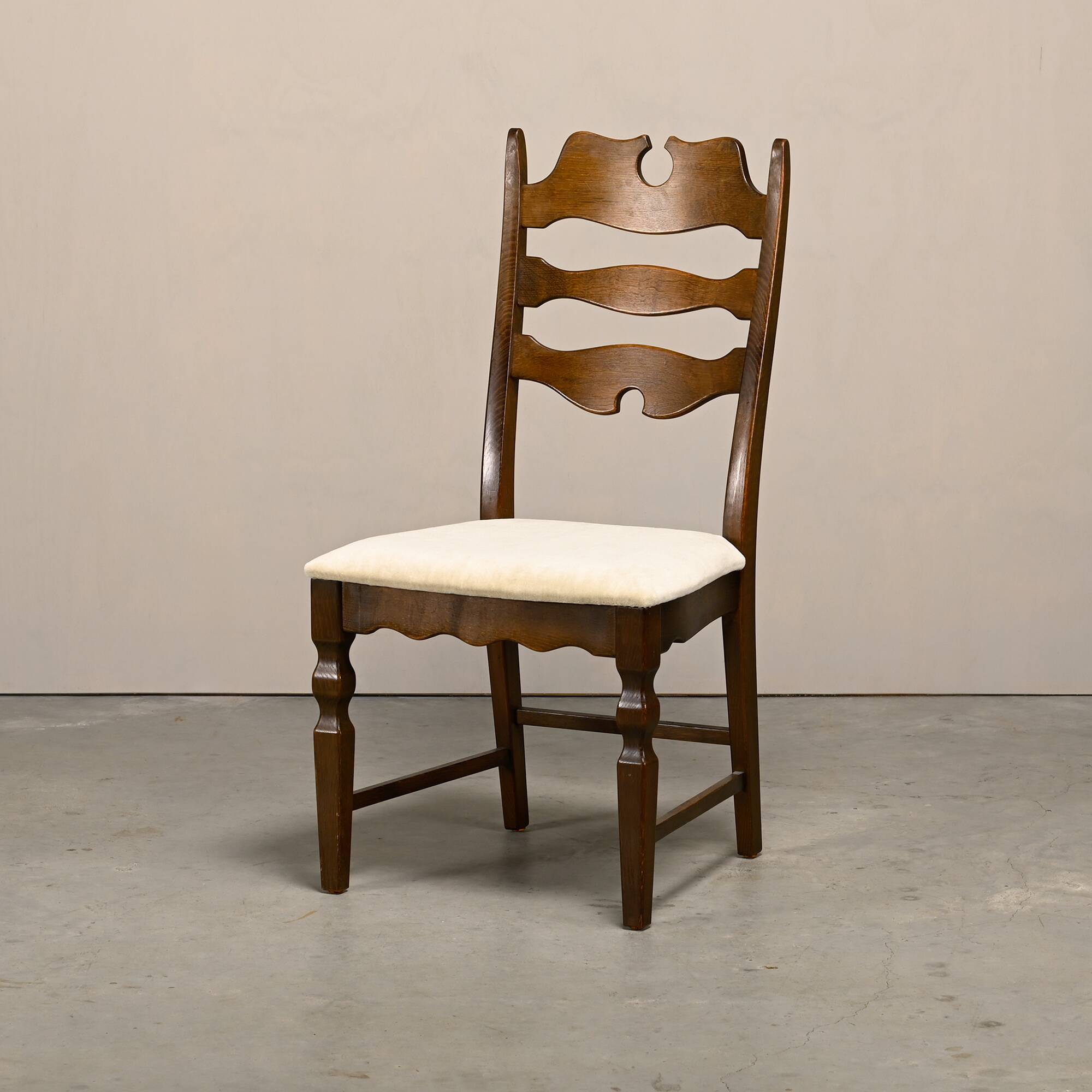 Henning Kjærnulf vintage set Razorblade Dining Chairs High Back, Denmark