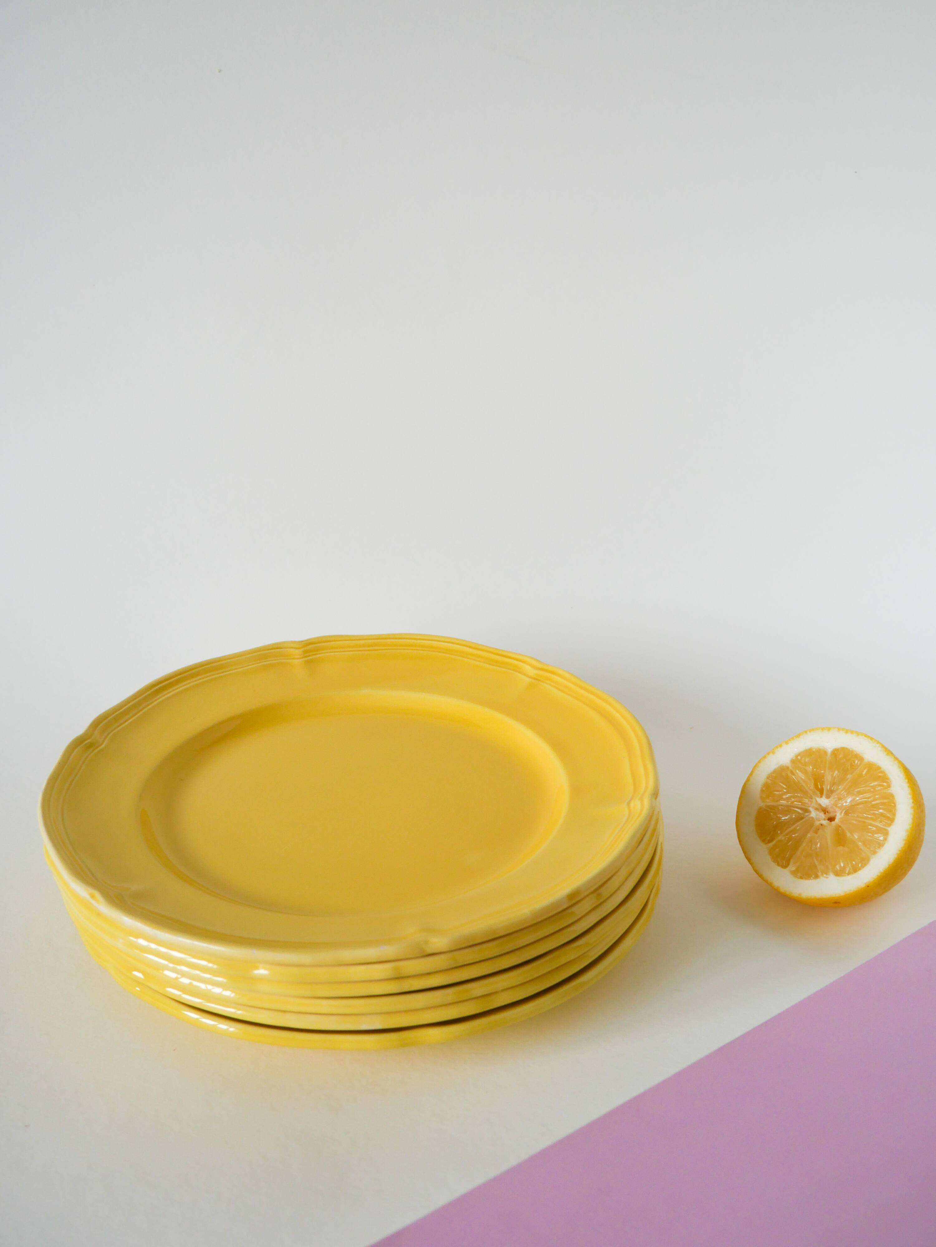 Set of 6 Badonviller lemon yellow dinner plates, 1960
