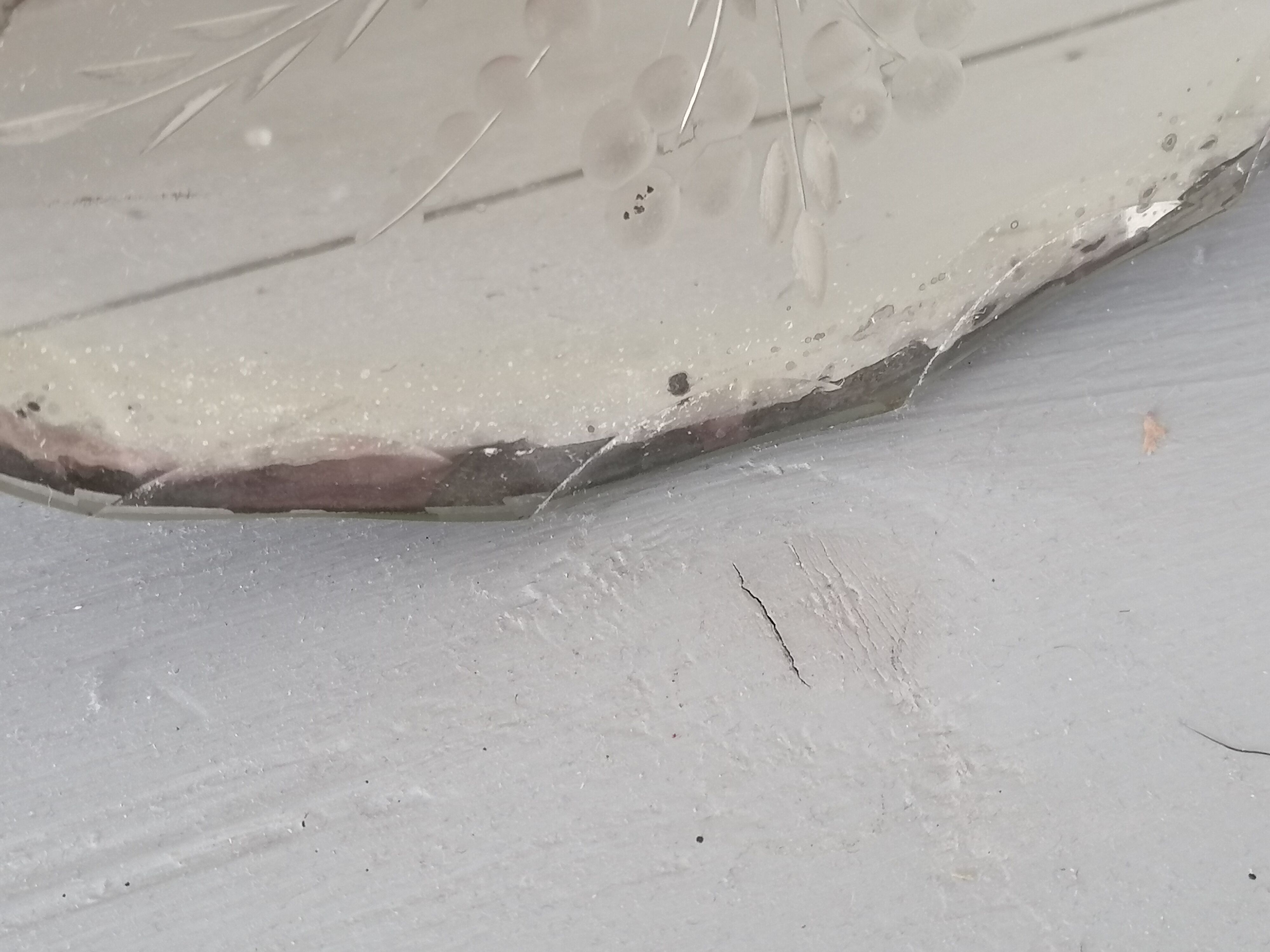 Bevelled Venetian mirror 75x57cm