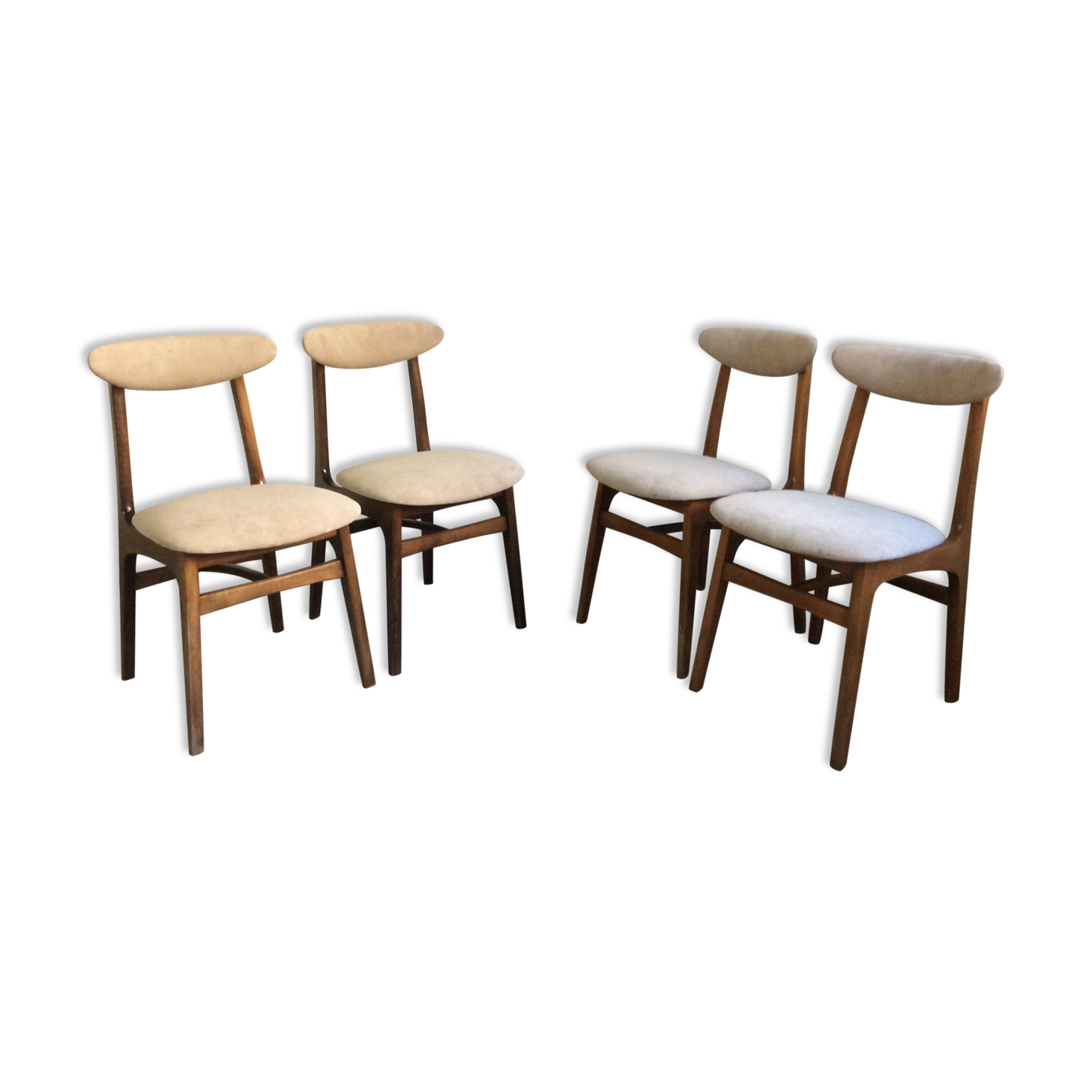 4 chairs "" 200-190 of Rajmund Teofil Hałas.