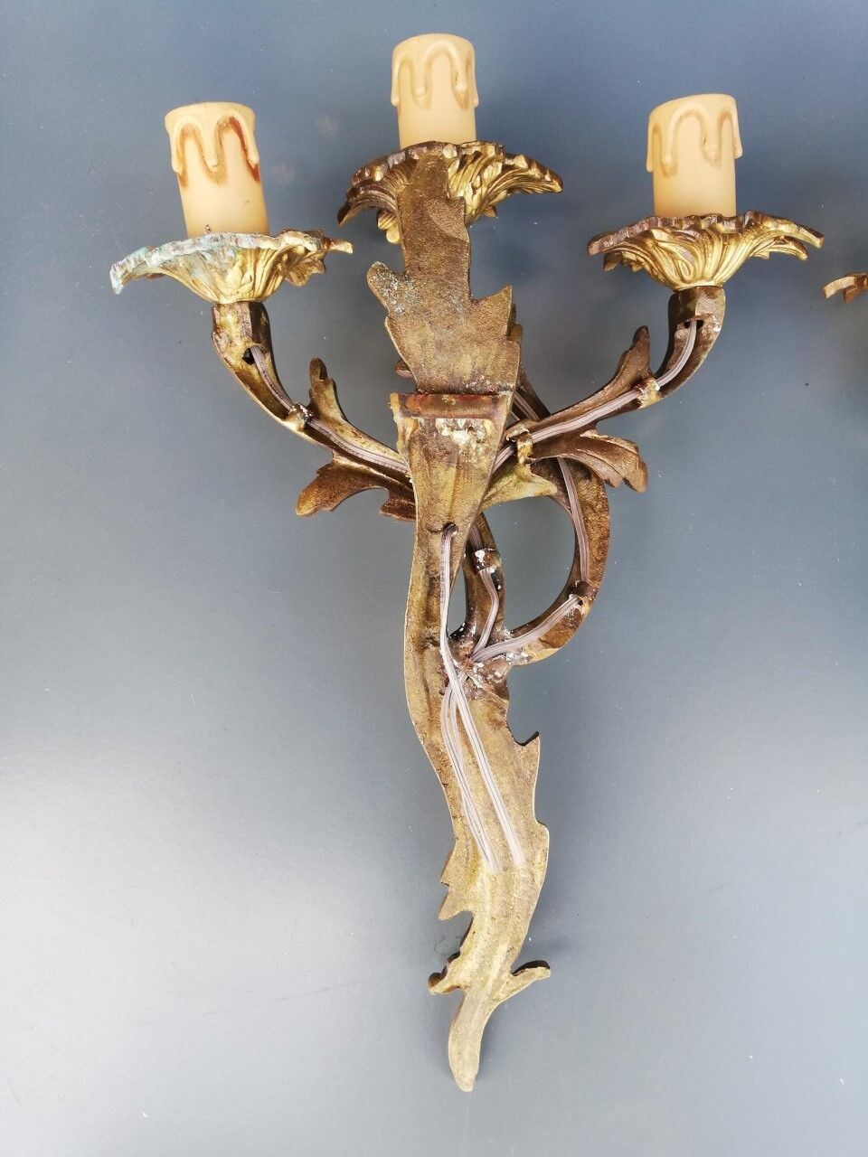 Pair of Louis XV-style wall light