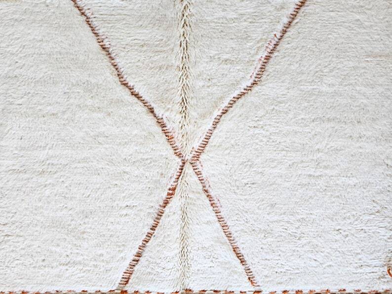 Hand-knotted Moroccan rug 150/250cm