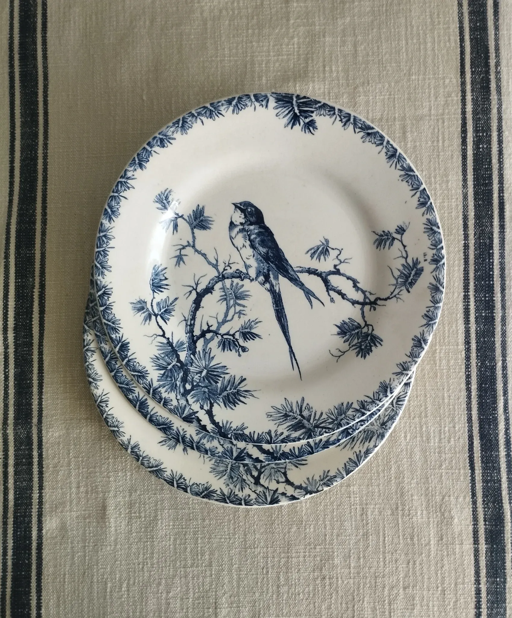 Gien "Provençal" - Set of 3 flat plates Ø 23 cm swallows