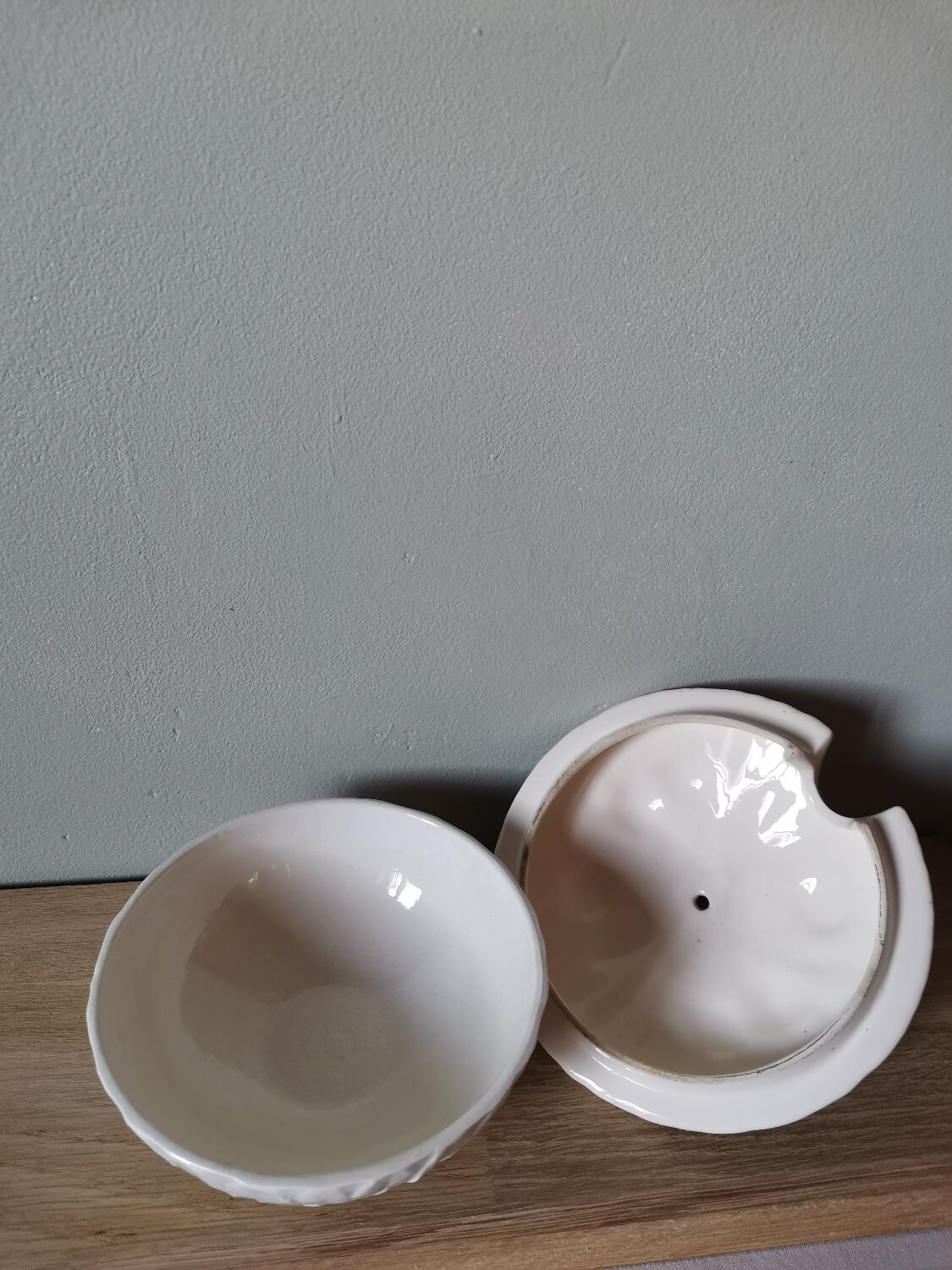 Vintage sugar bowl in slip Sarreguemines Digoin