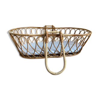 Rattan cradle