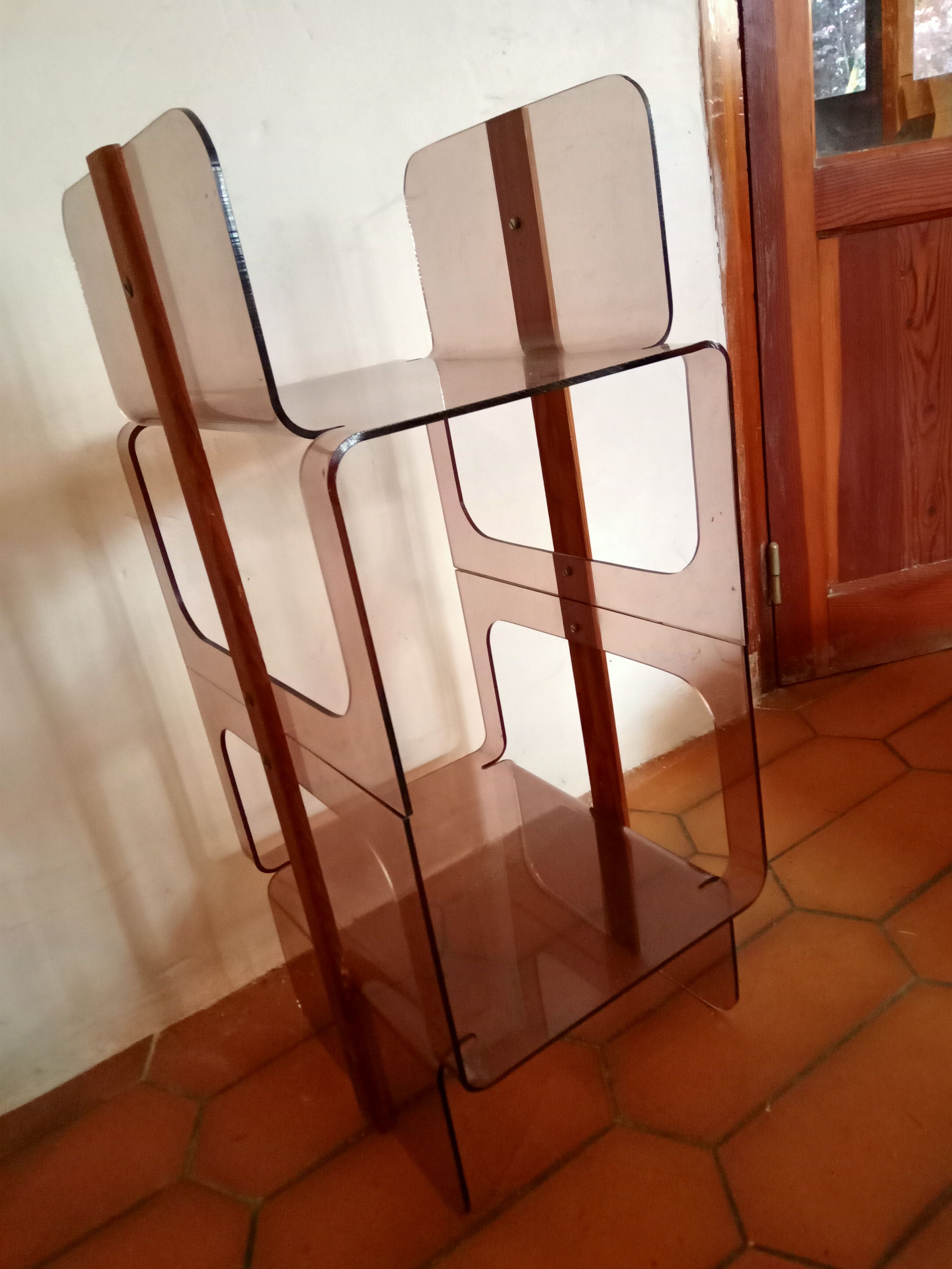 Plexiglas design shelf