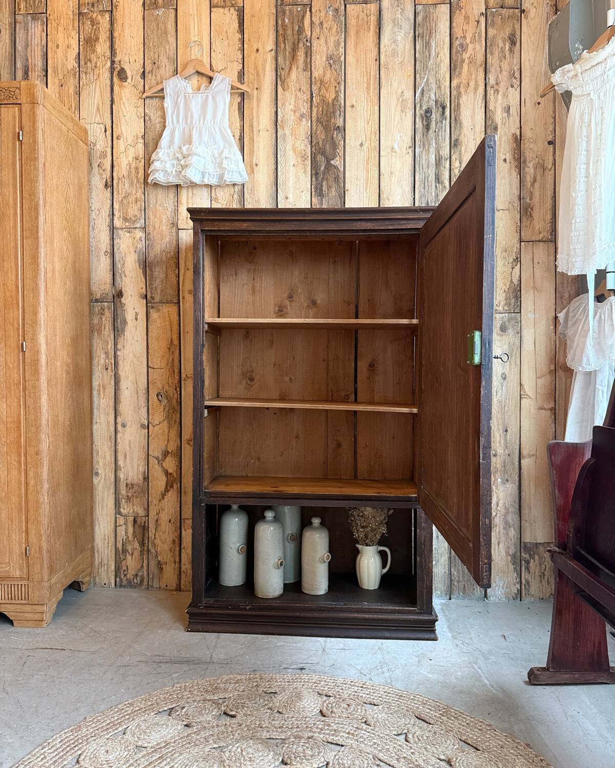 Bonnetière d’art populaire