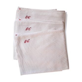 damask pension towel marked DC