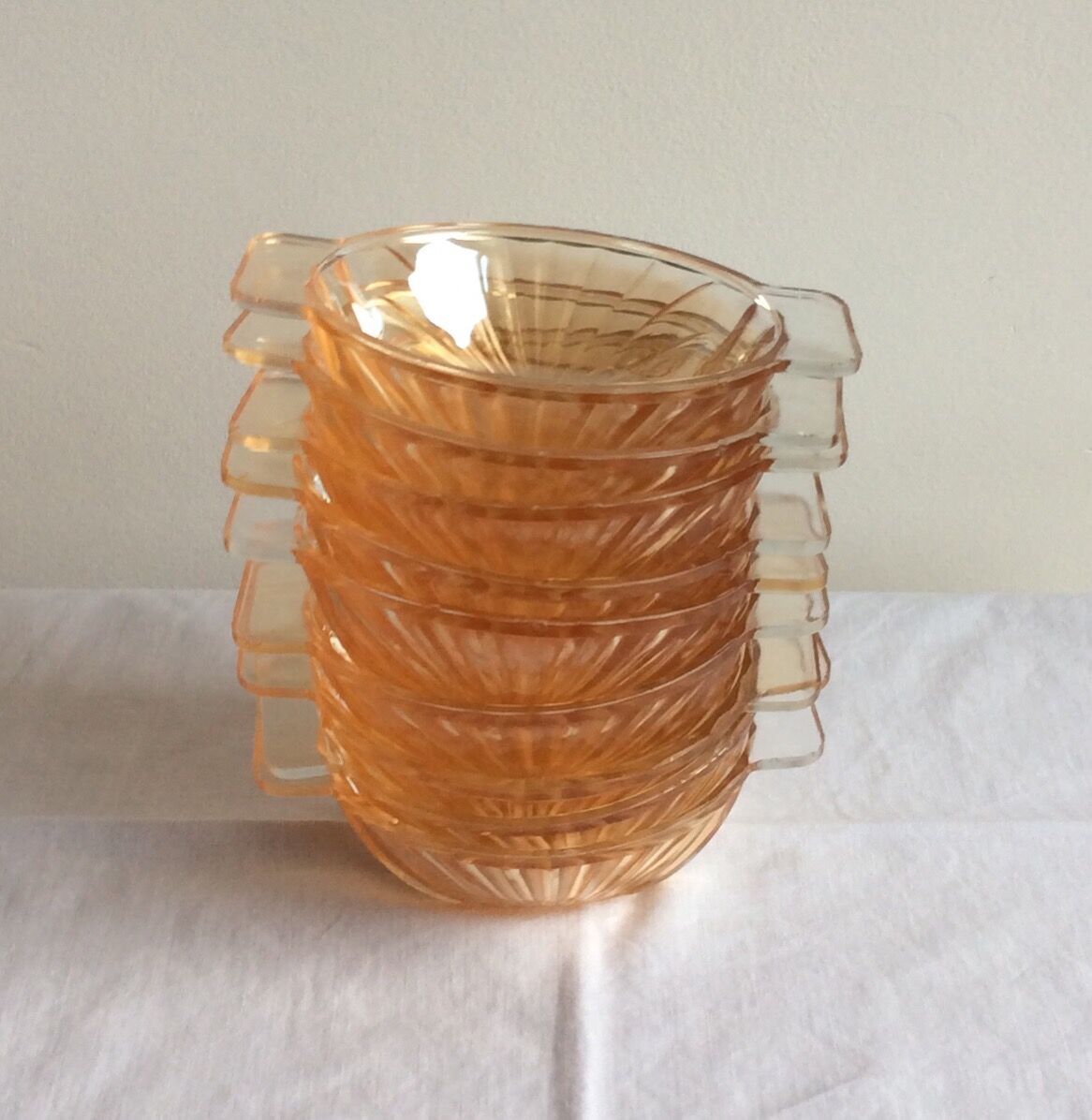 Set of 9 ear cups croix verte huilor from the 50s/60s