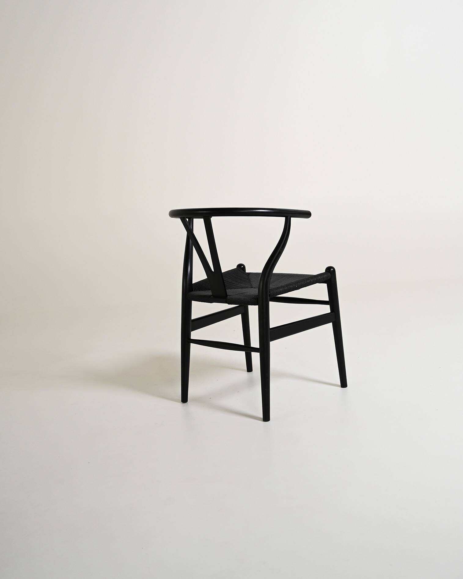 Set of 8 “Wishbone Chair” “CH24” chairs by Hans J. Wegner, 1990