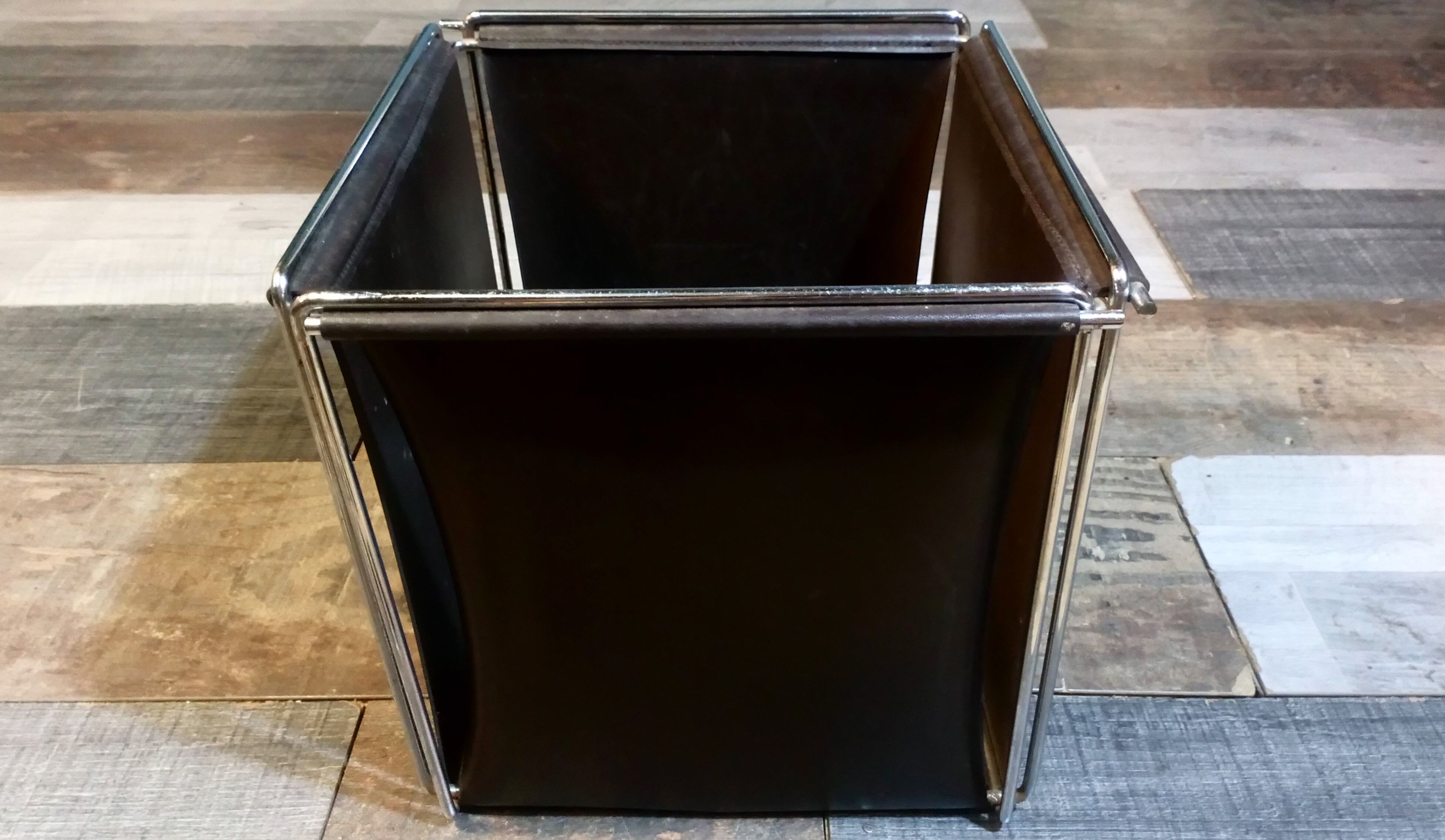 Rignault 1970s paper basket