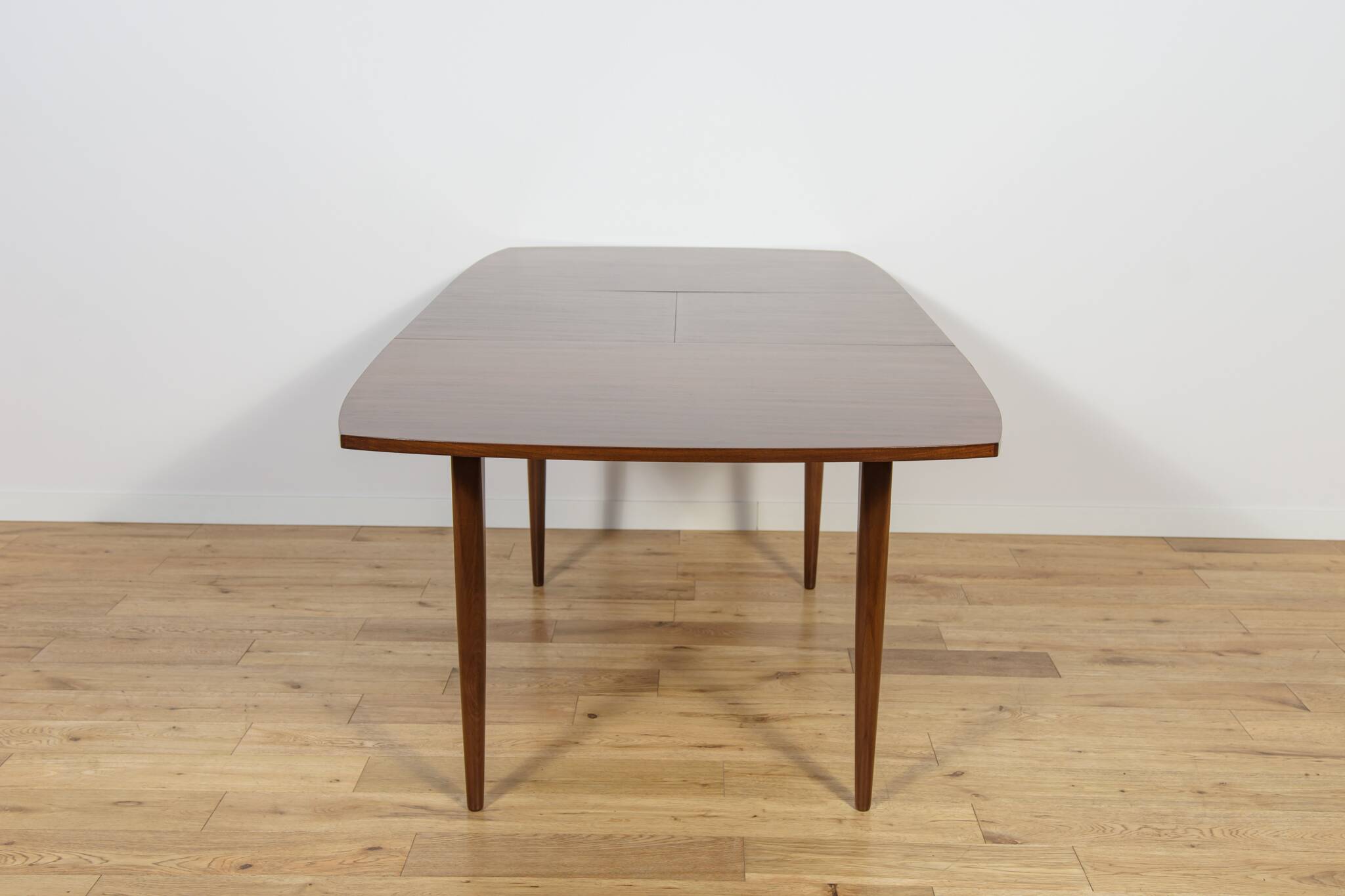Mid-century teak extendable dining table, United Kingdom, 1960s