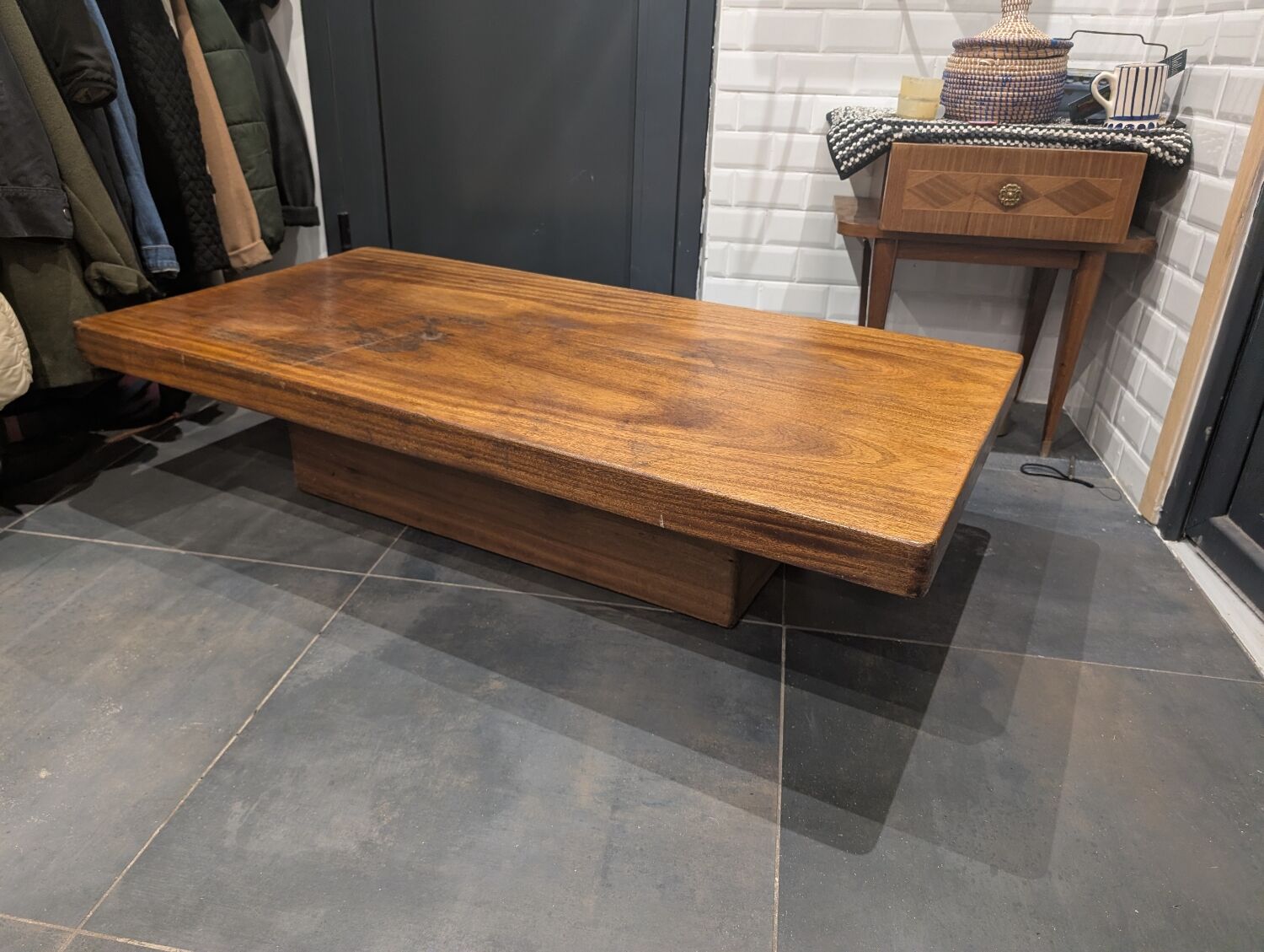 Teak design coffee table from the 1960s — Mid-century