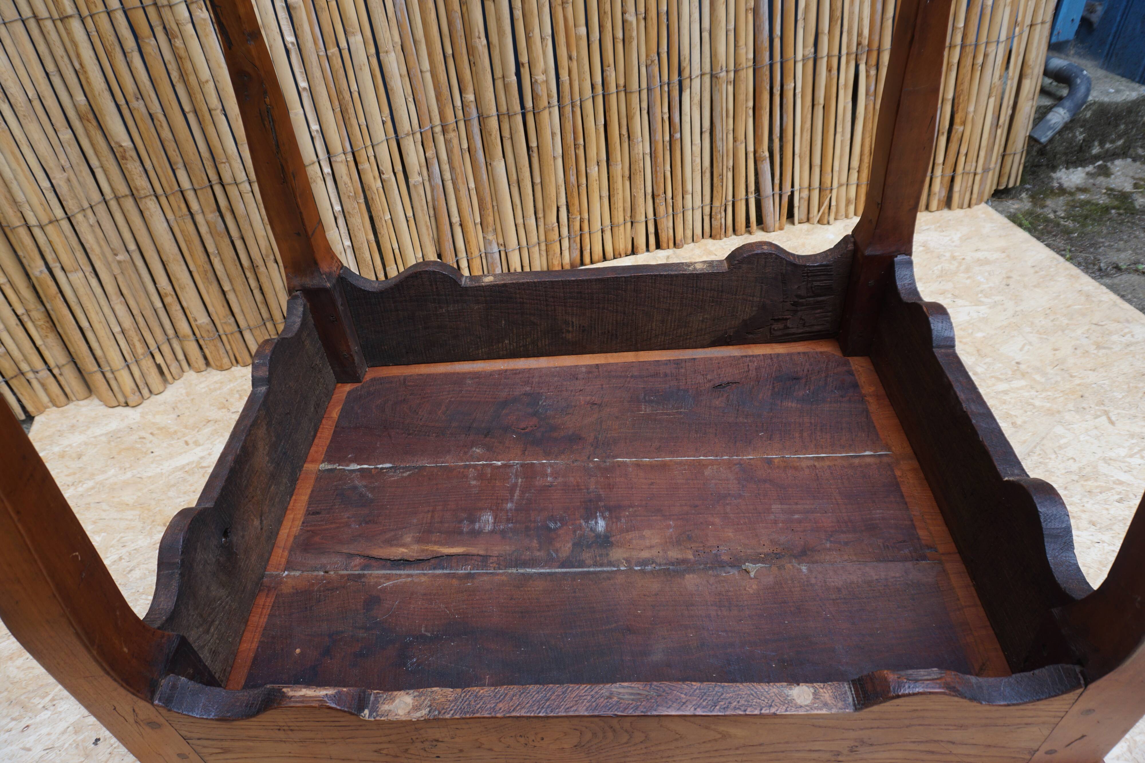 Table de taverne ou d'auberge du 18° siècle
