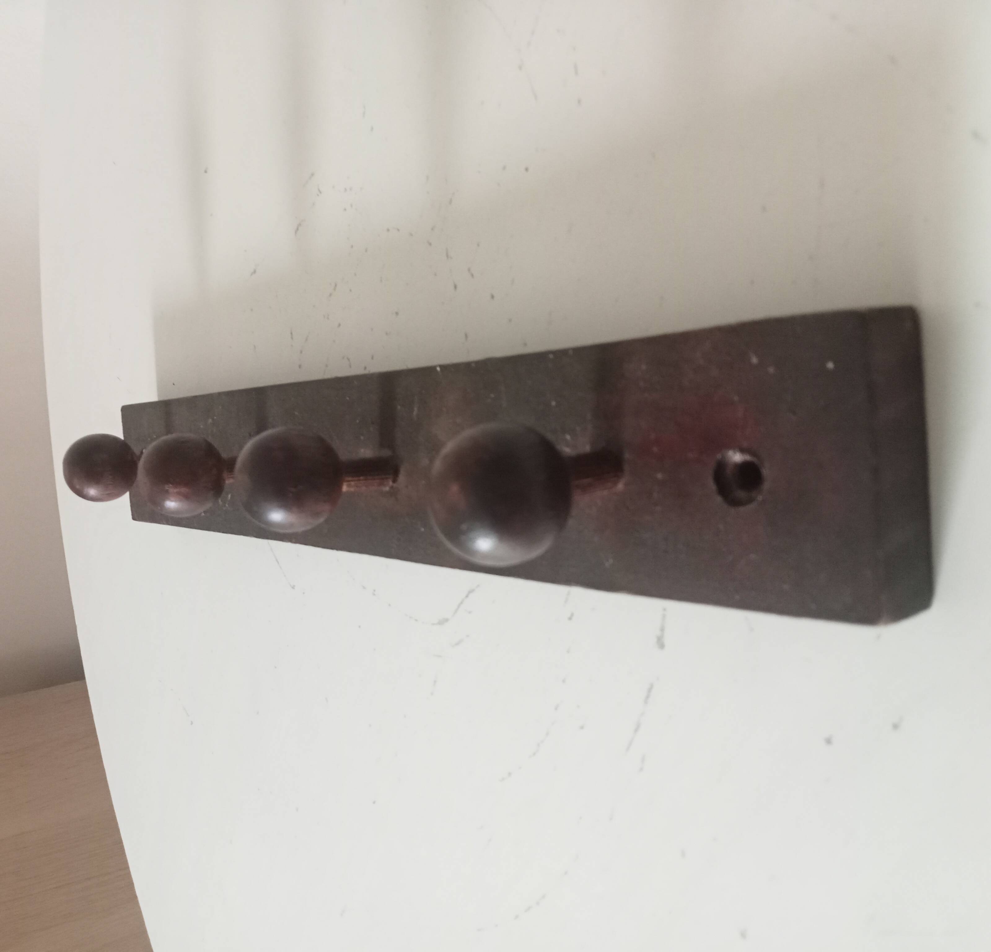Porte manteau mural vintage en bois