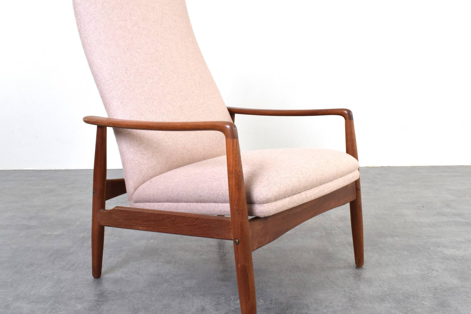 Fauteuil en teck danois du milieu du siècle par Søren Ladefoged pour SL Møbler, 1960