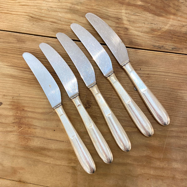 Series of 5 cheese knives or silver metal dessert