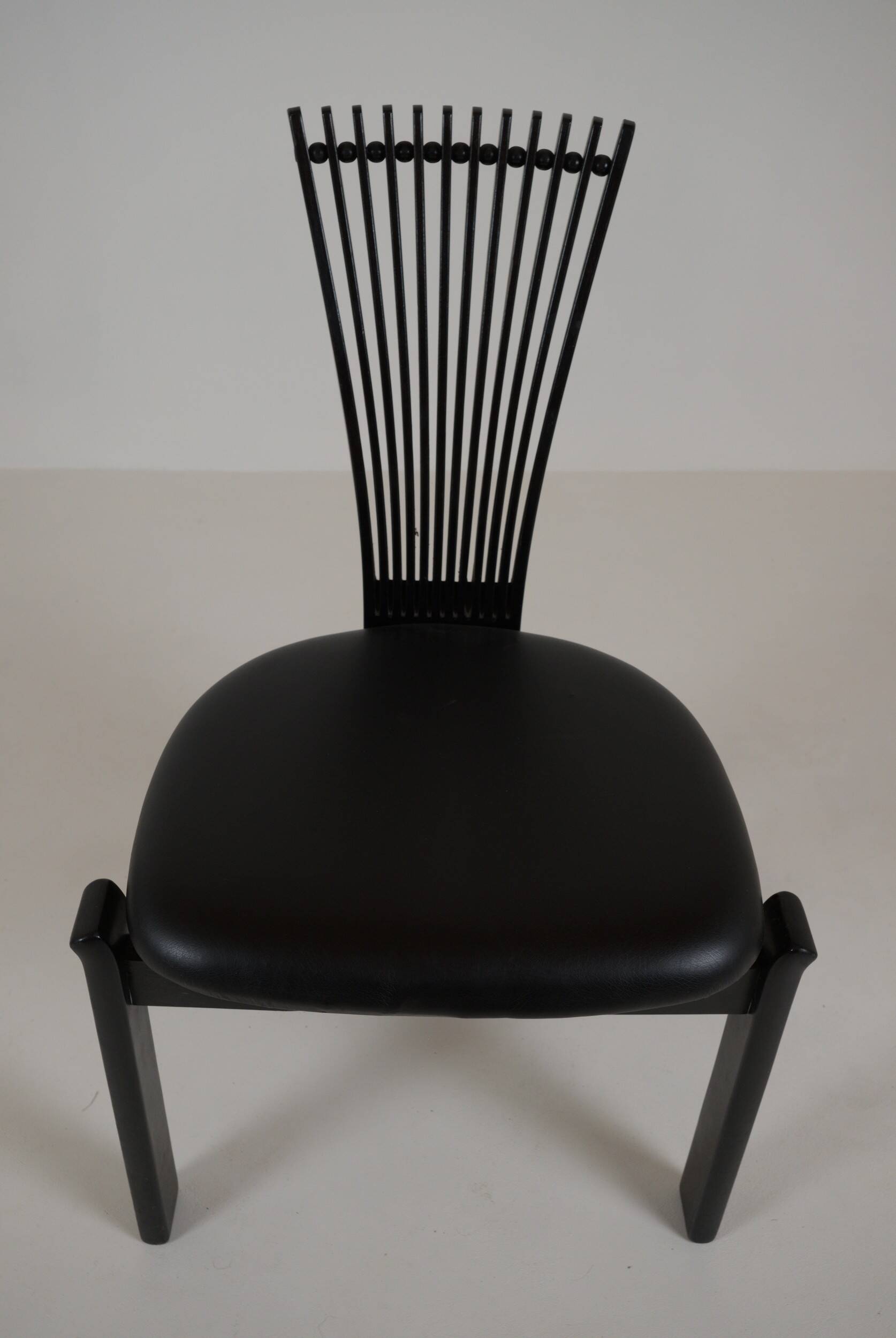 Set of 4 dining chairs "Totem" by Torstein Nilsen