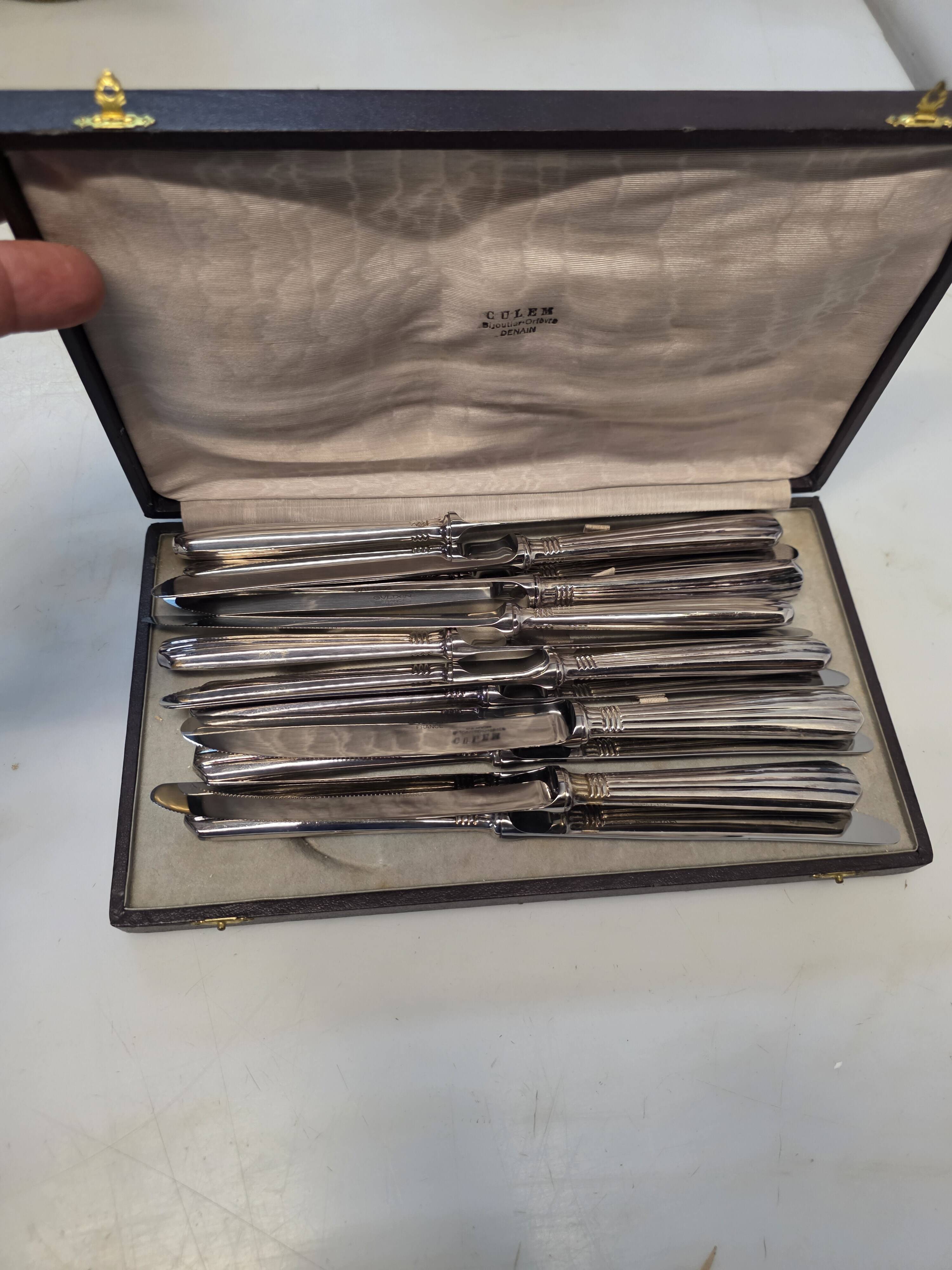 12 silver-plated knives – Gulden France