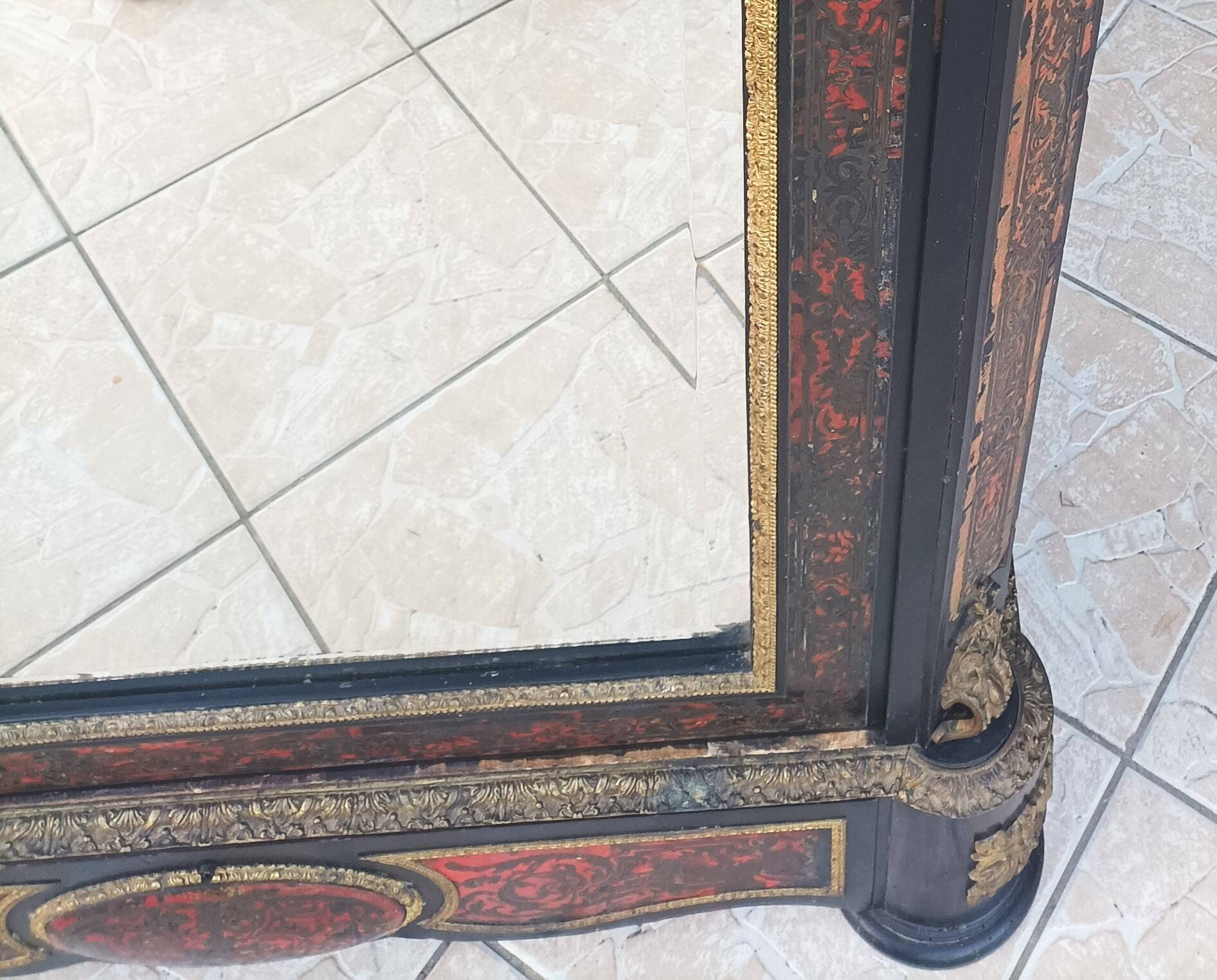 Armoire Boule Napoléon III Maison François Henry