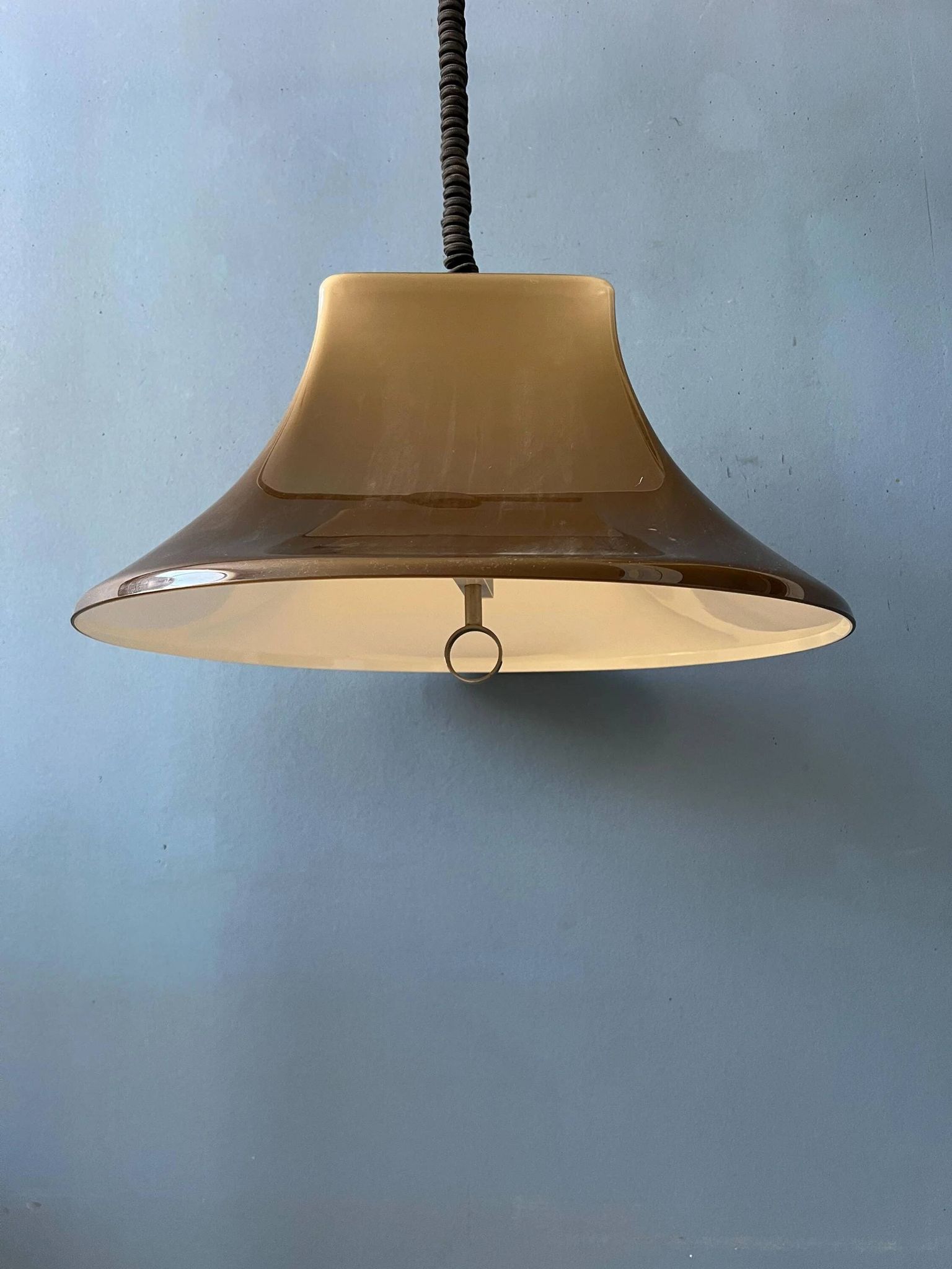 Suspension en plexiglas « Witch Hat » par Willem Hagoort