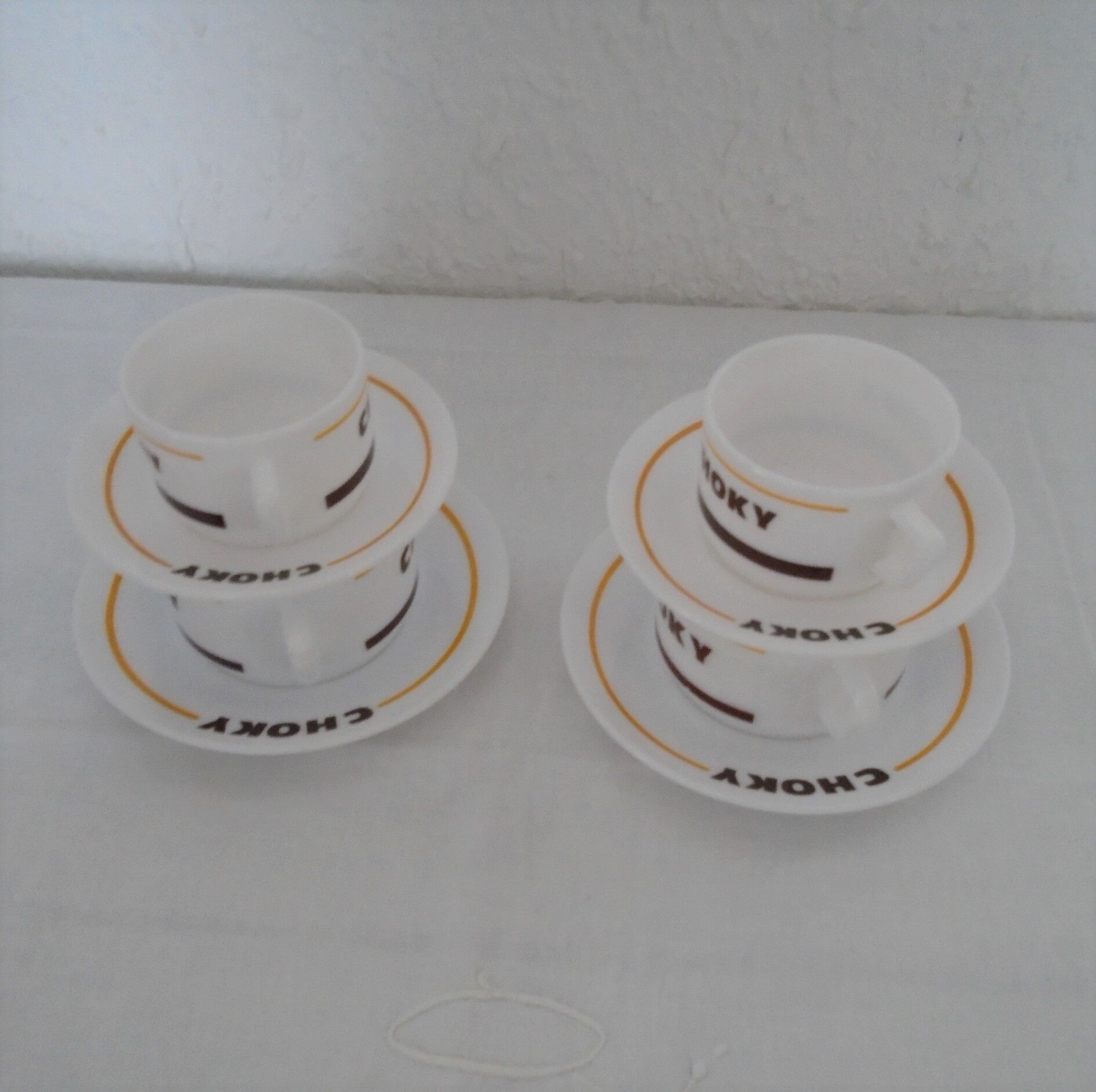 4 cups chocolate cups Choky