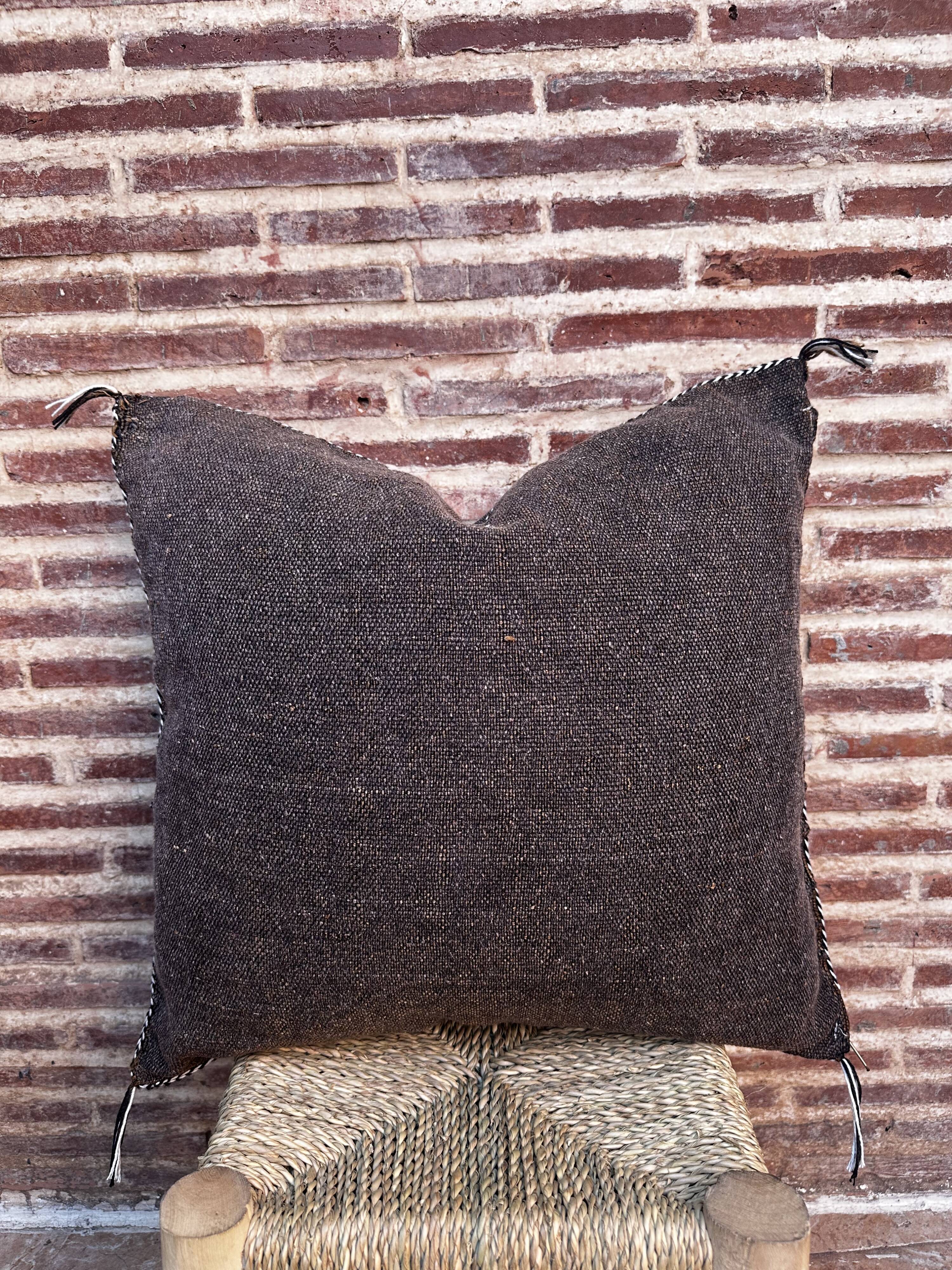 Handwoven cactus silk cushion cover: Berber bohemian cushion
