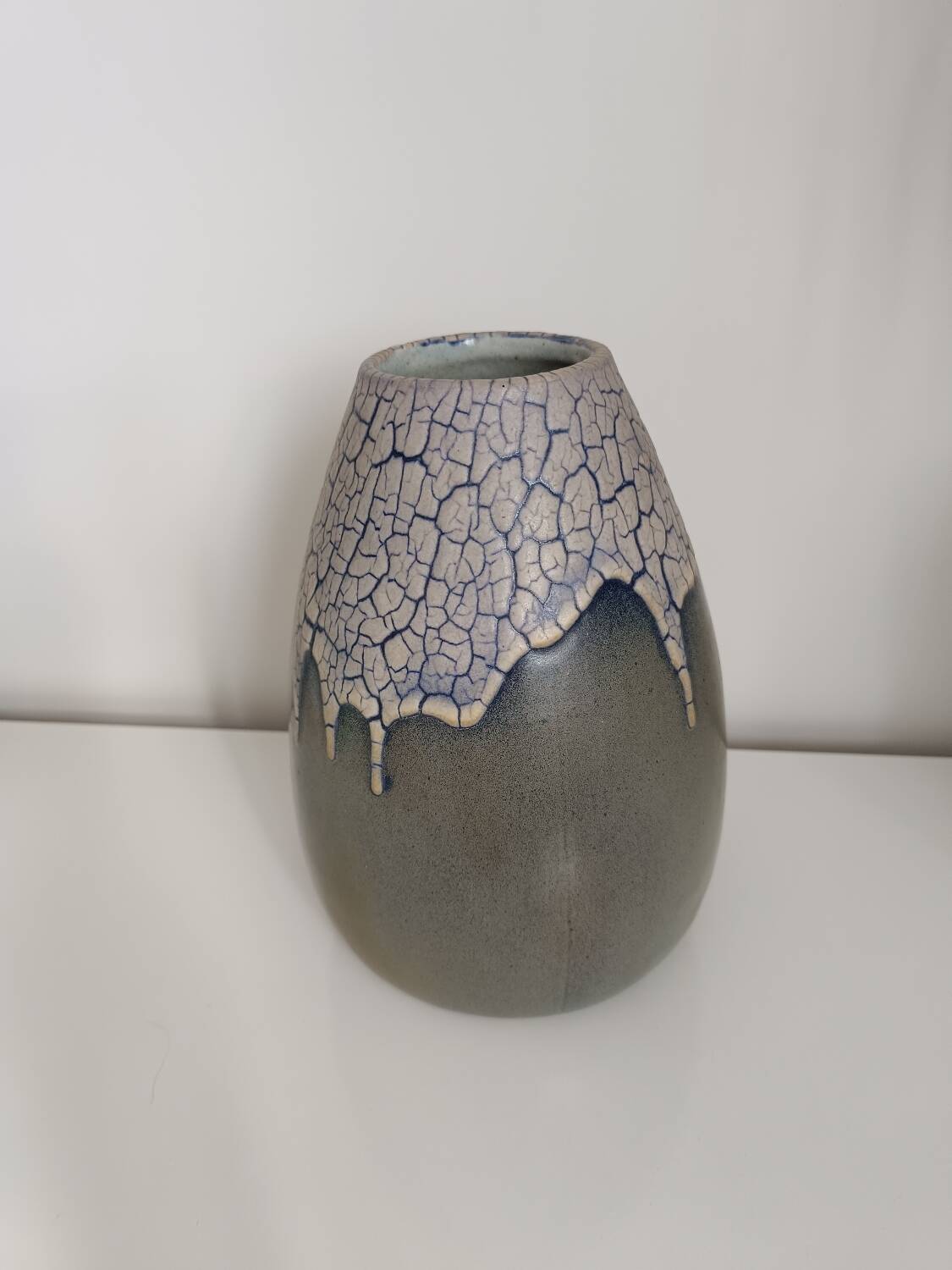 Stoneware vase from Puisaye signed Léon Pointu