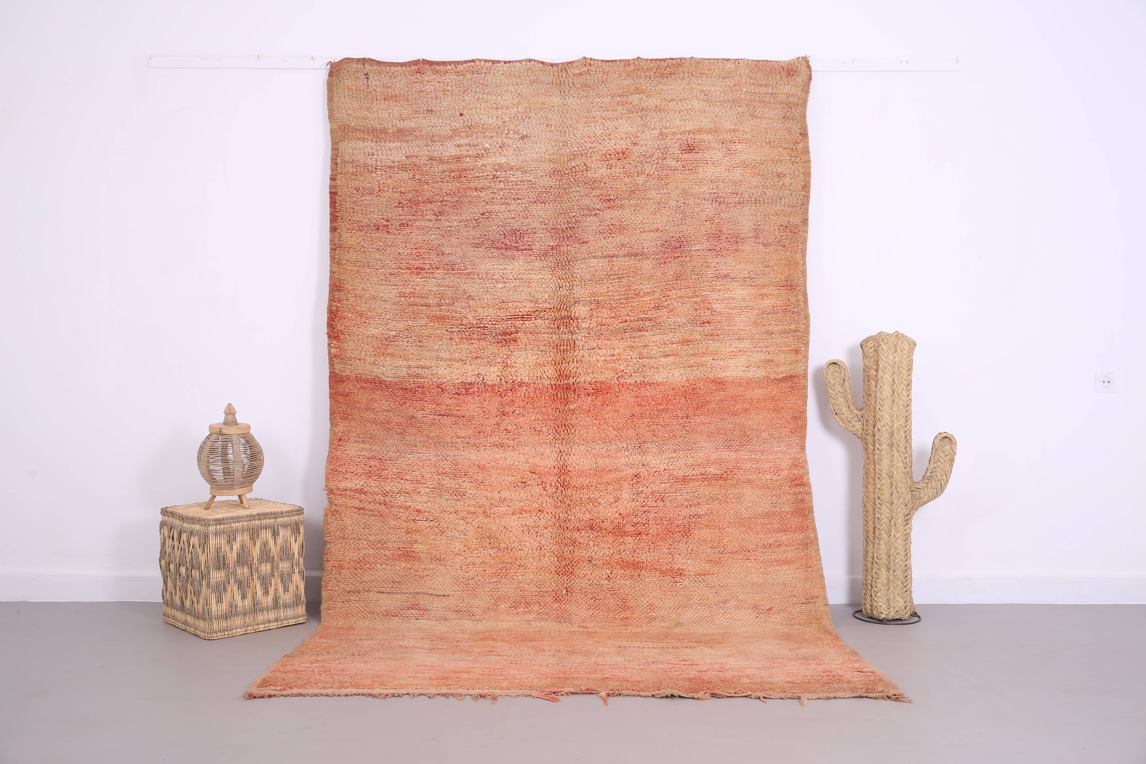 Peach Vintage Boujaad Rug 178 x 284 cm - Moroccan rug - Handmade Berber Rug