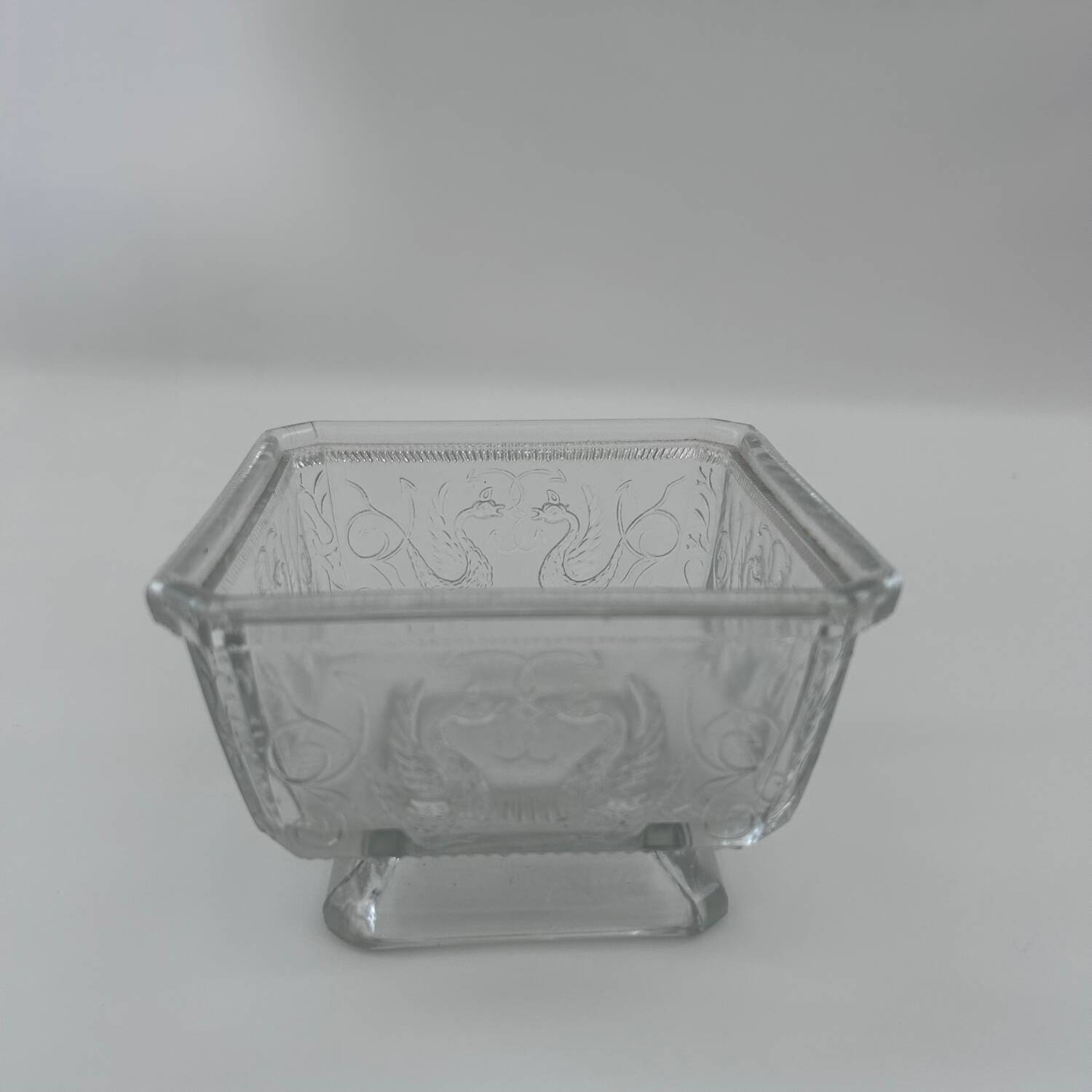 Glass cup with dragon decoration