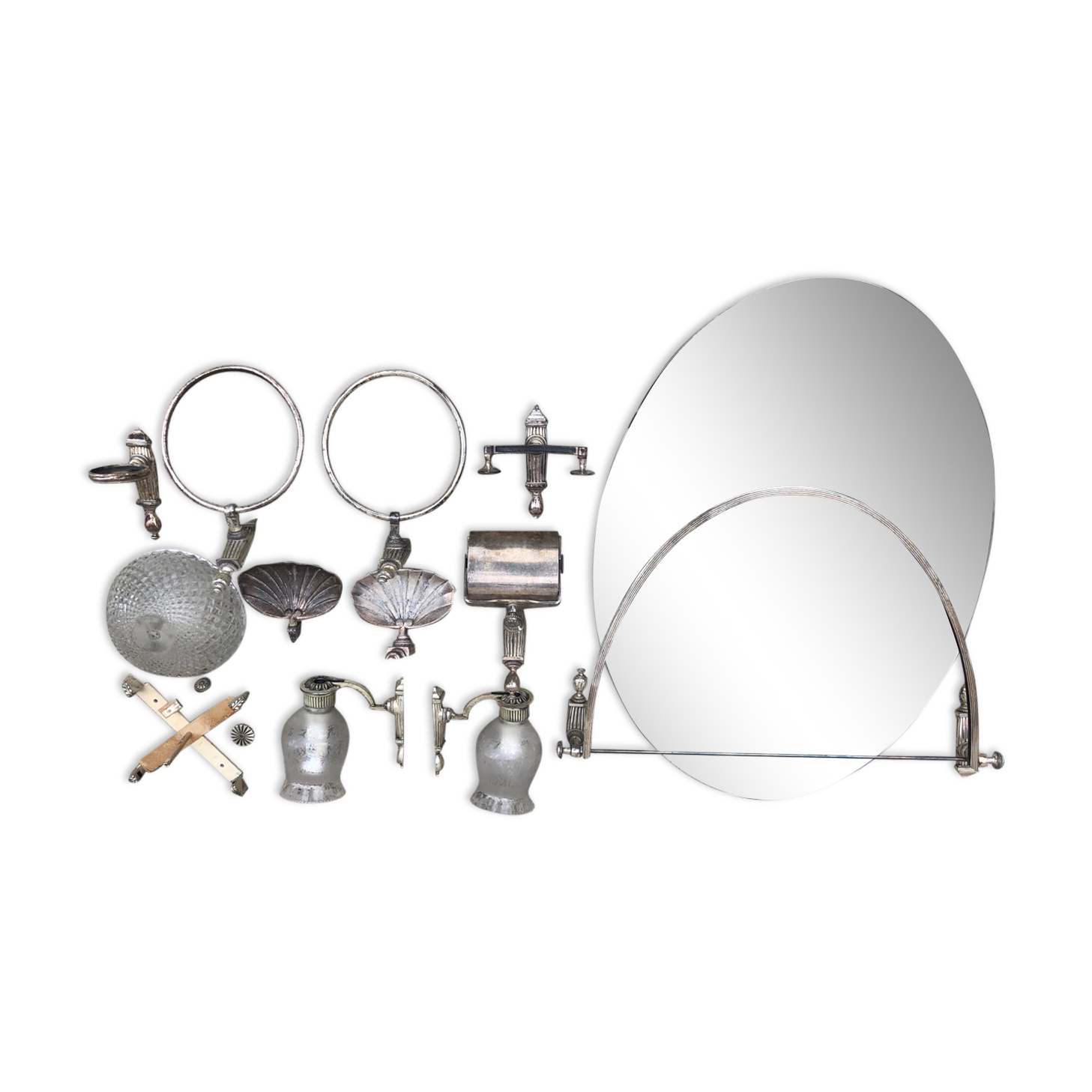 Silver metal bathroom set