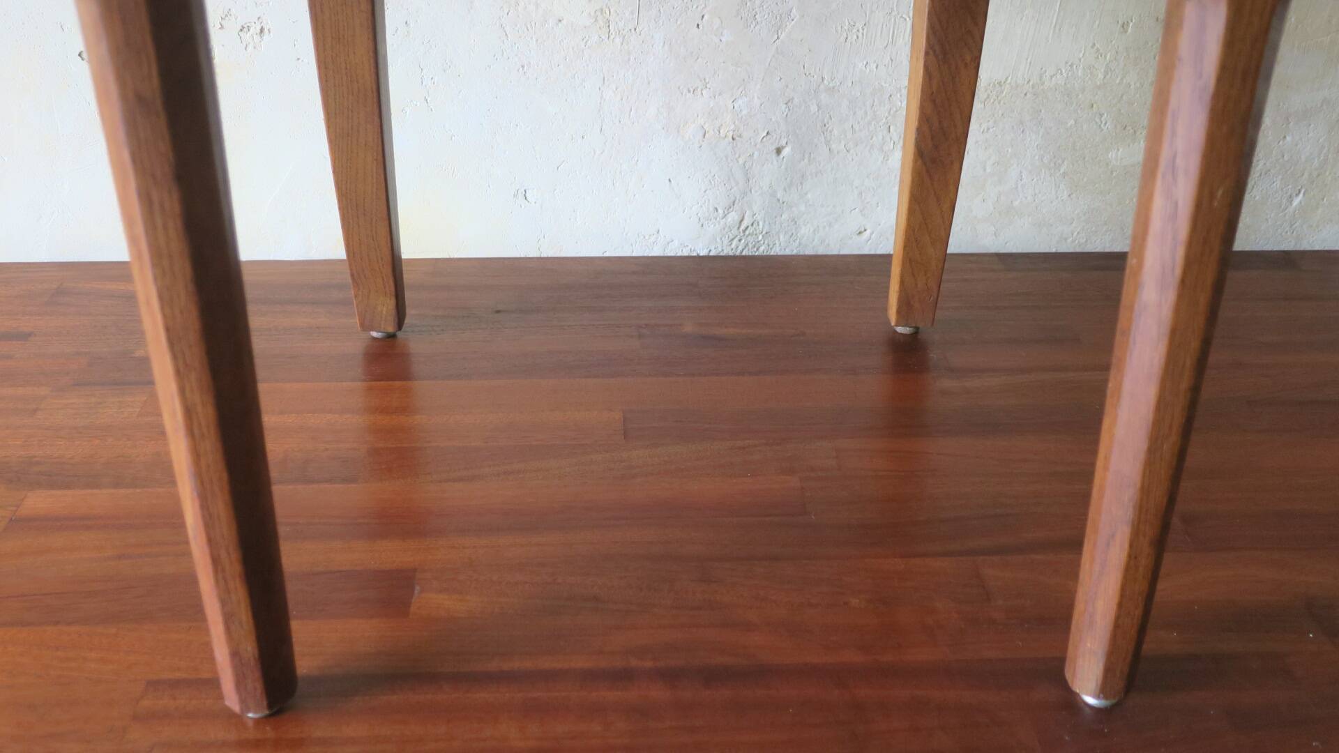 Art nouveau side chair in oak and royal purple velvet, 1900