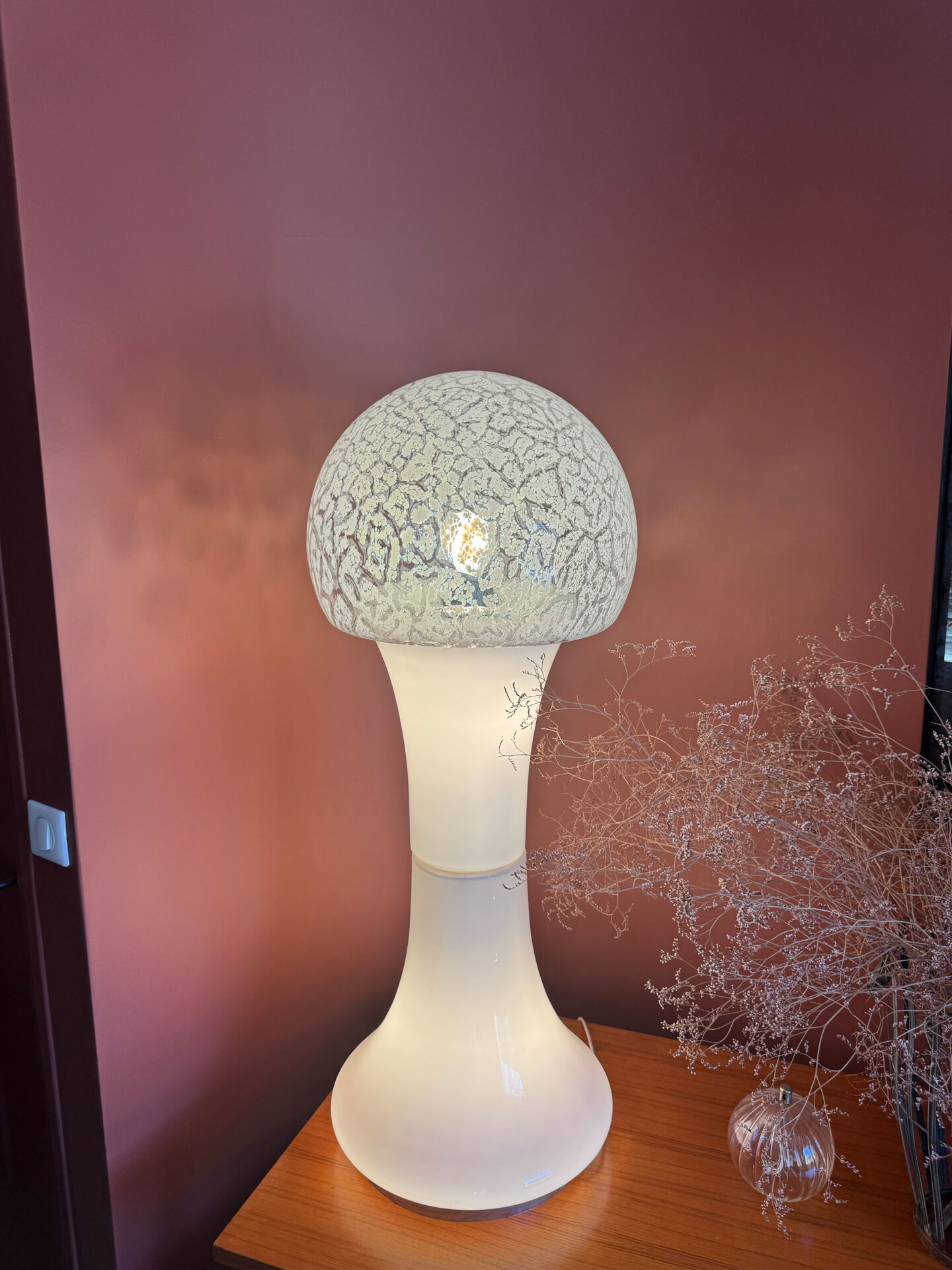 Floor lamp made of blown Murano glass from the 60s/70s.