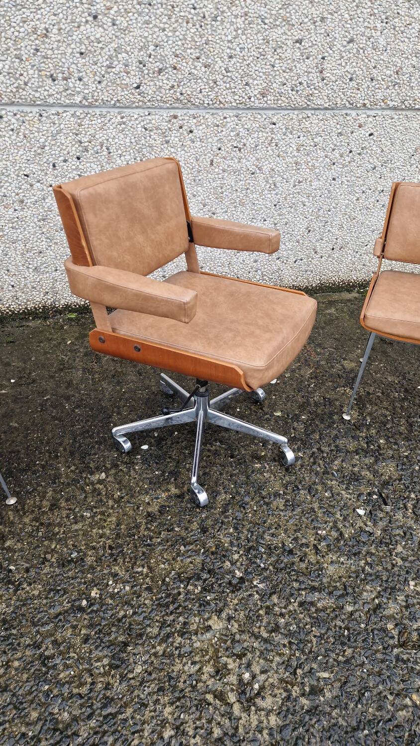 Set of an office chair and 2 Marcom chairs from the 60s