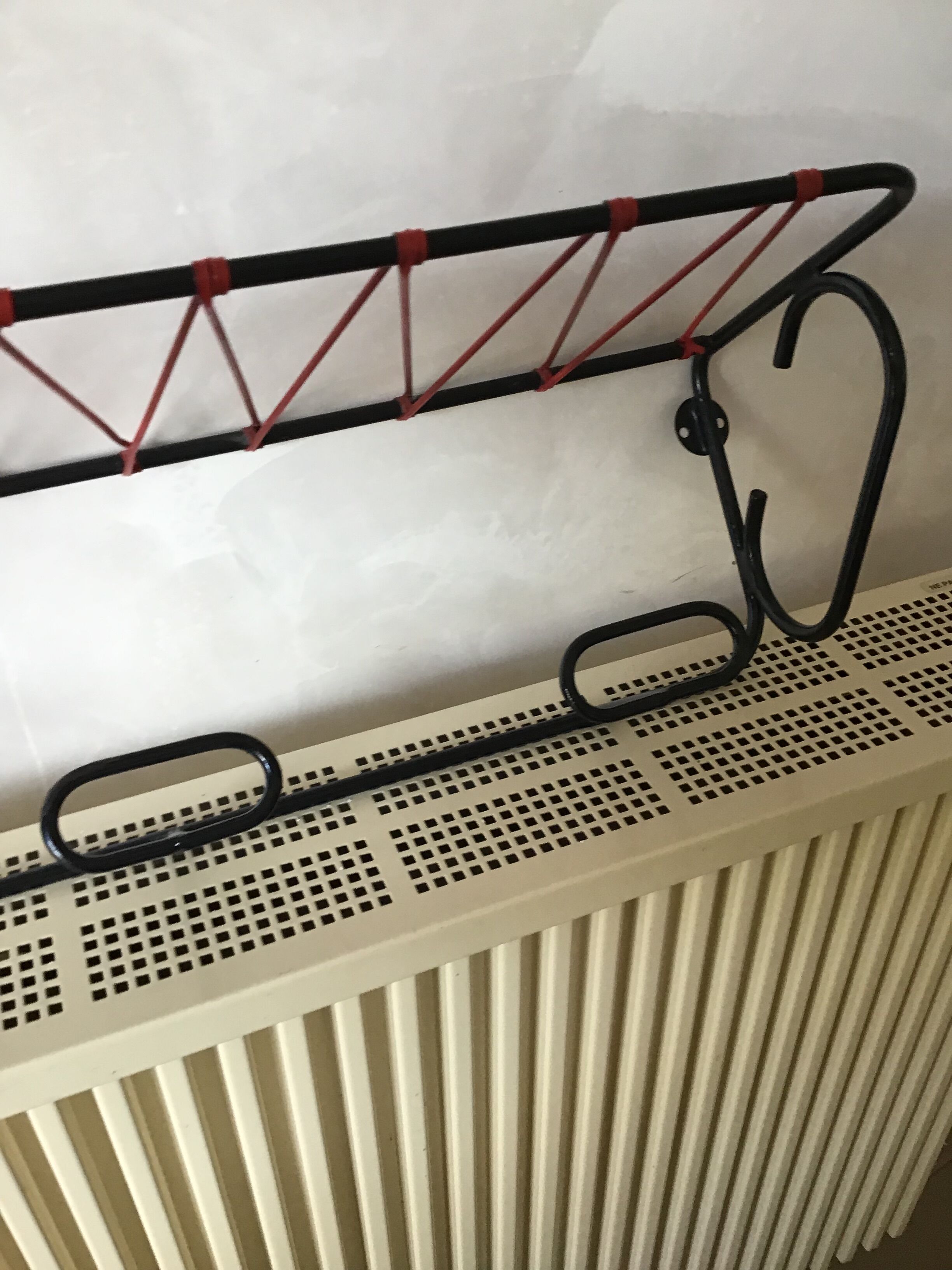 Vintage scoubidou coat rack