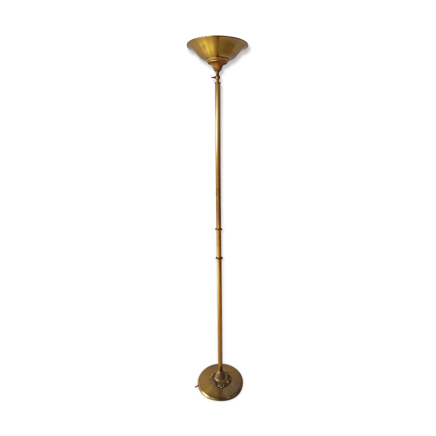 Halogen floor lamp in golden brass