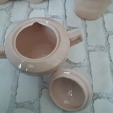 Coffee and tea service in faience of Saint Amand, pink, art deco