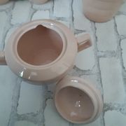 Coffee and tea service in faience of Saint Amand, pink, art deco