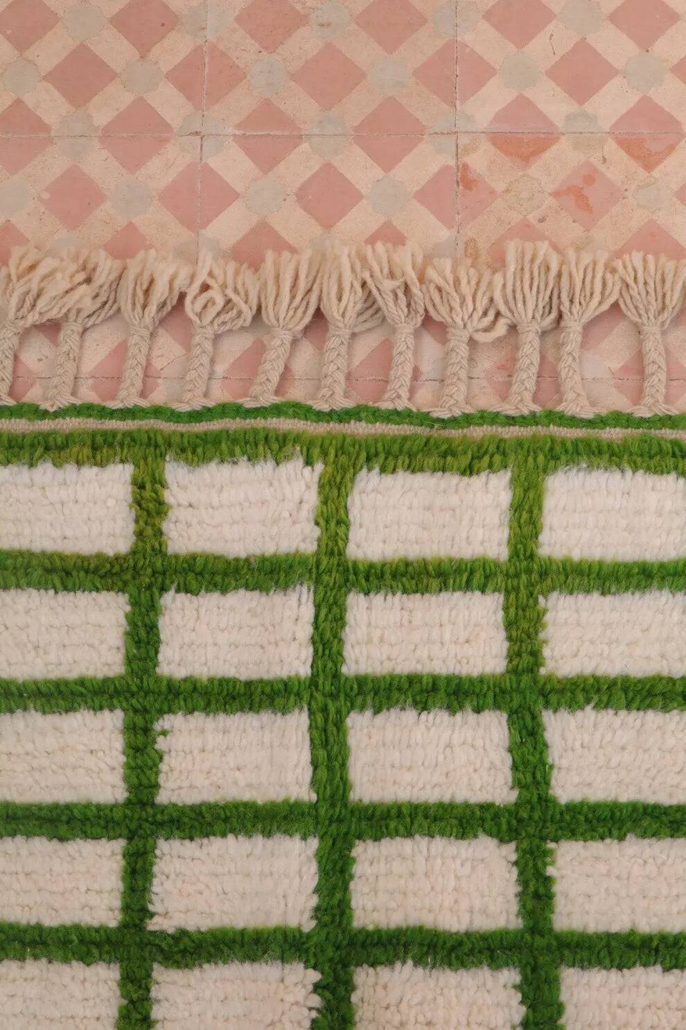 Traditional hand-woven Beni Ouraine rug, size 150 x 250 cm