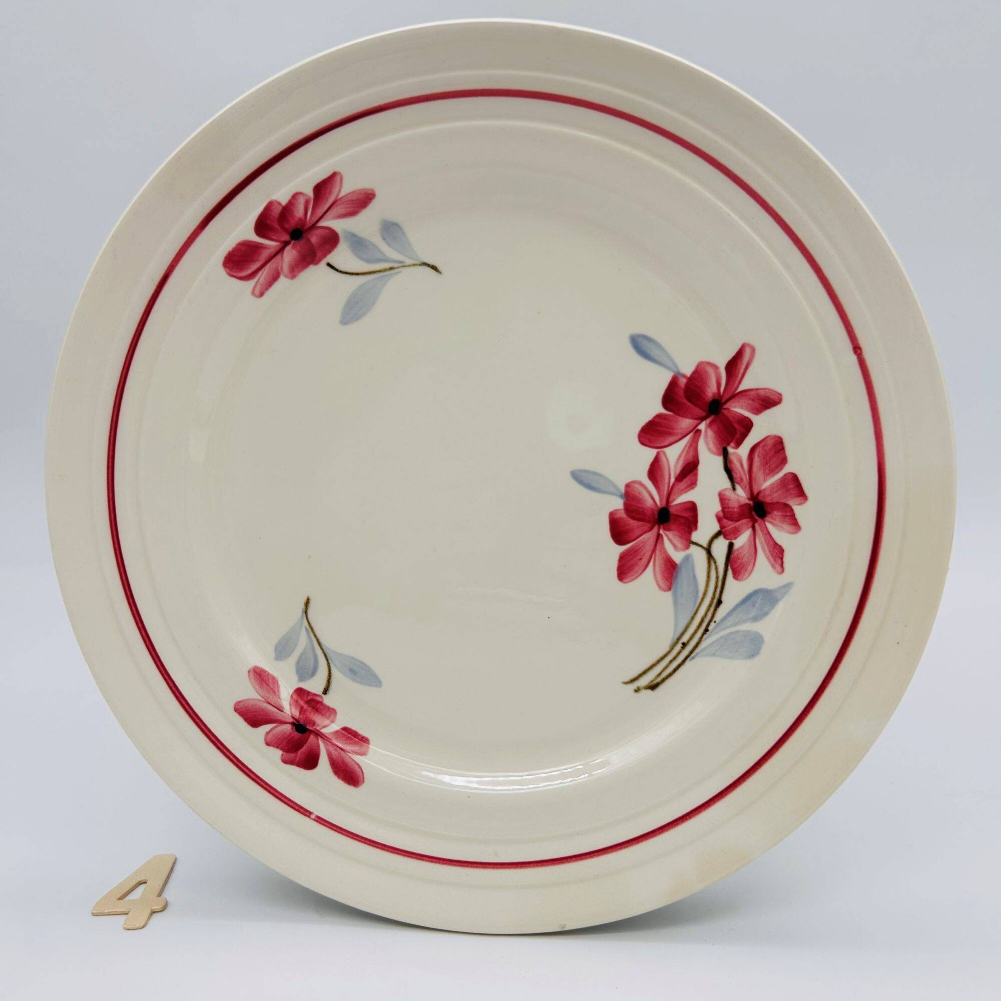 6 vintage flat plates. Ironstone.