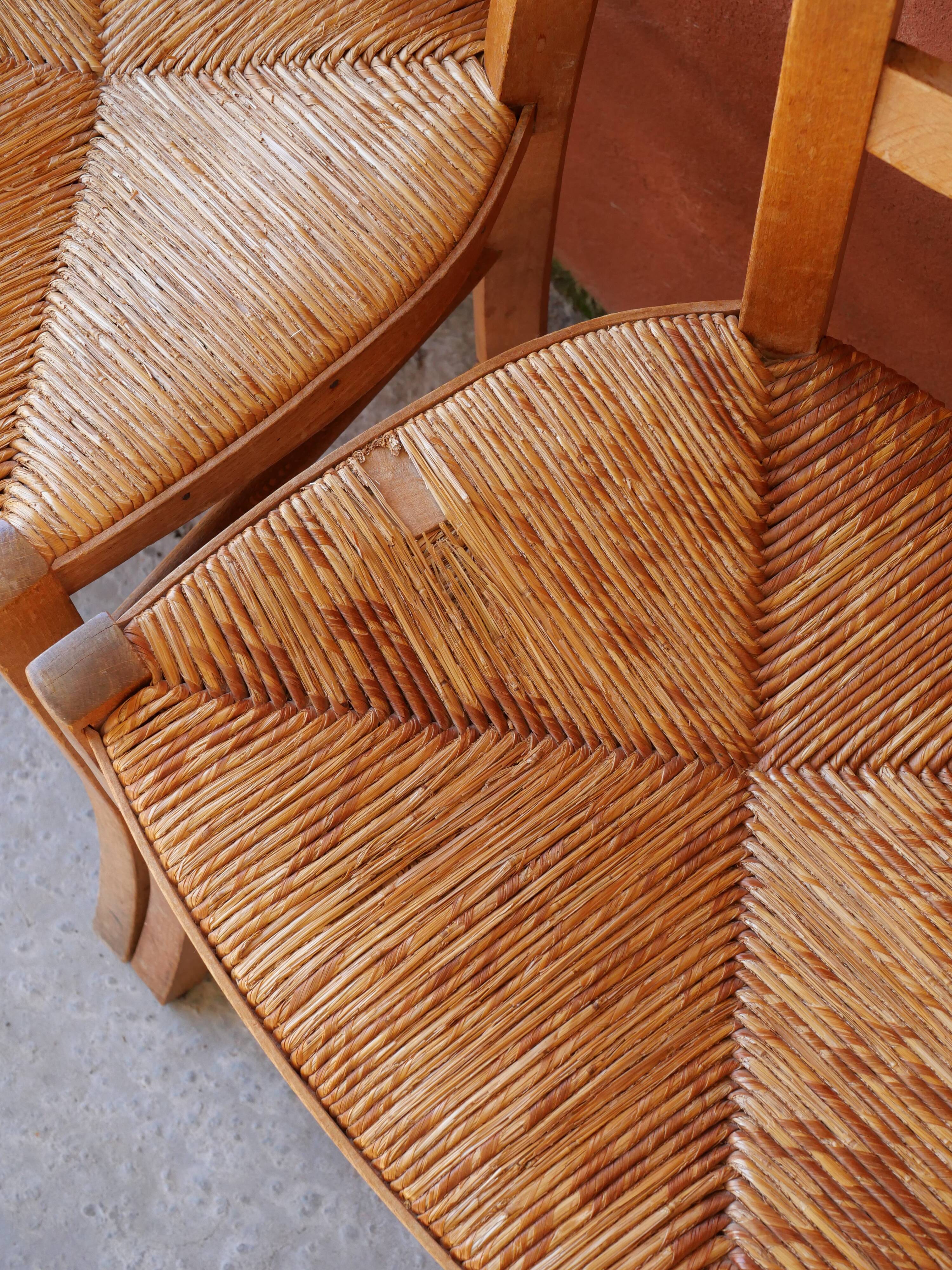 Set of 5 rustic straw chairs