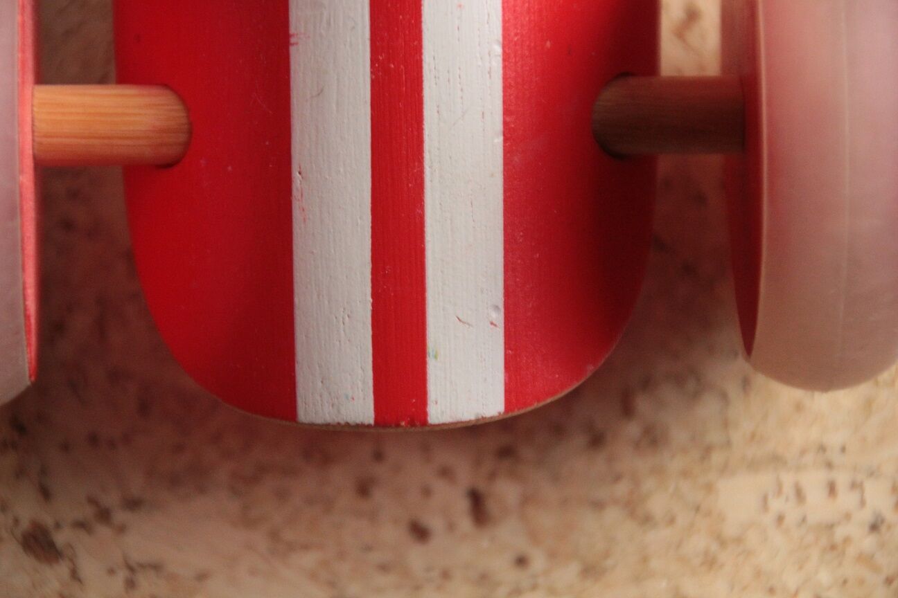 Wooden toy E Racer Hape formula 1 in red bamboo