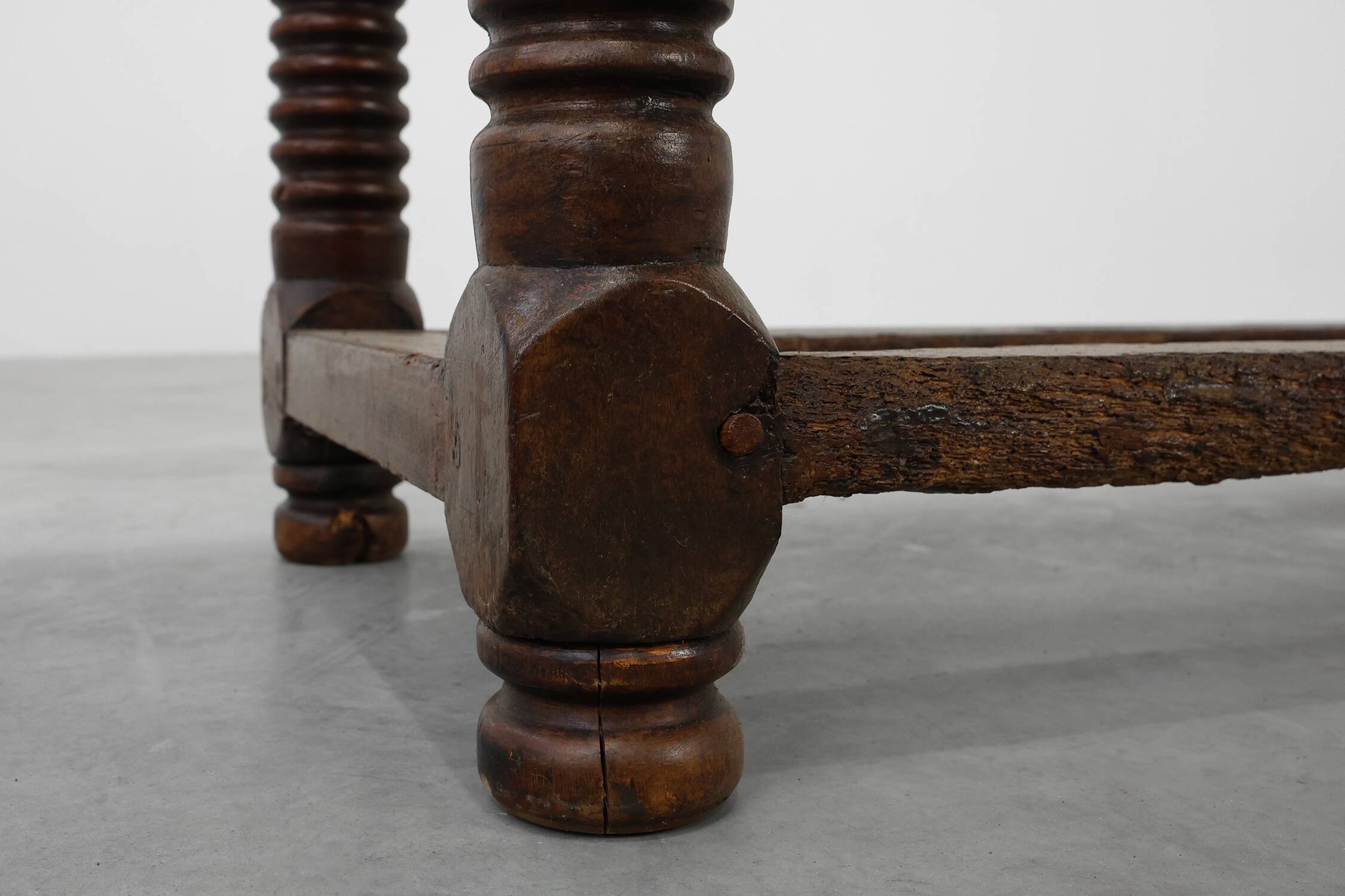 Spanish Oak Side Table or Console, 17th Century