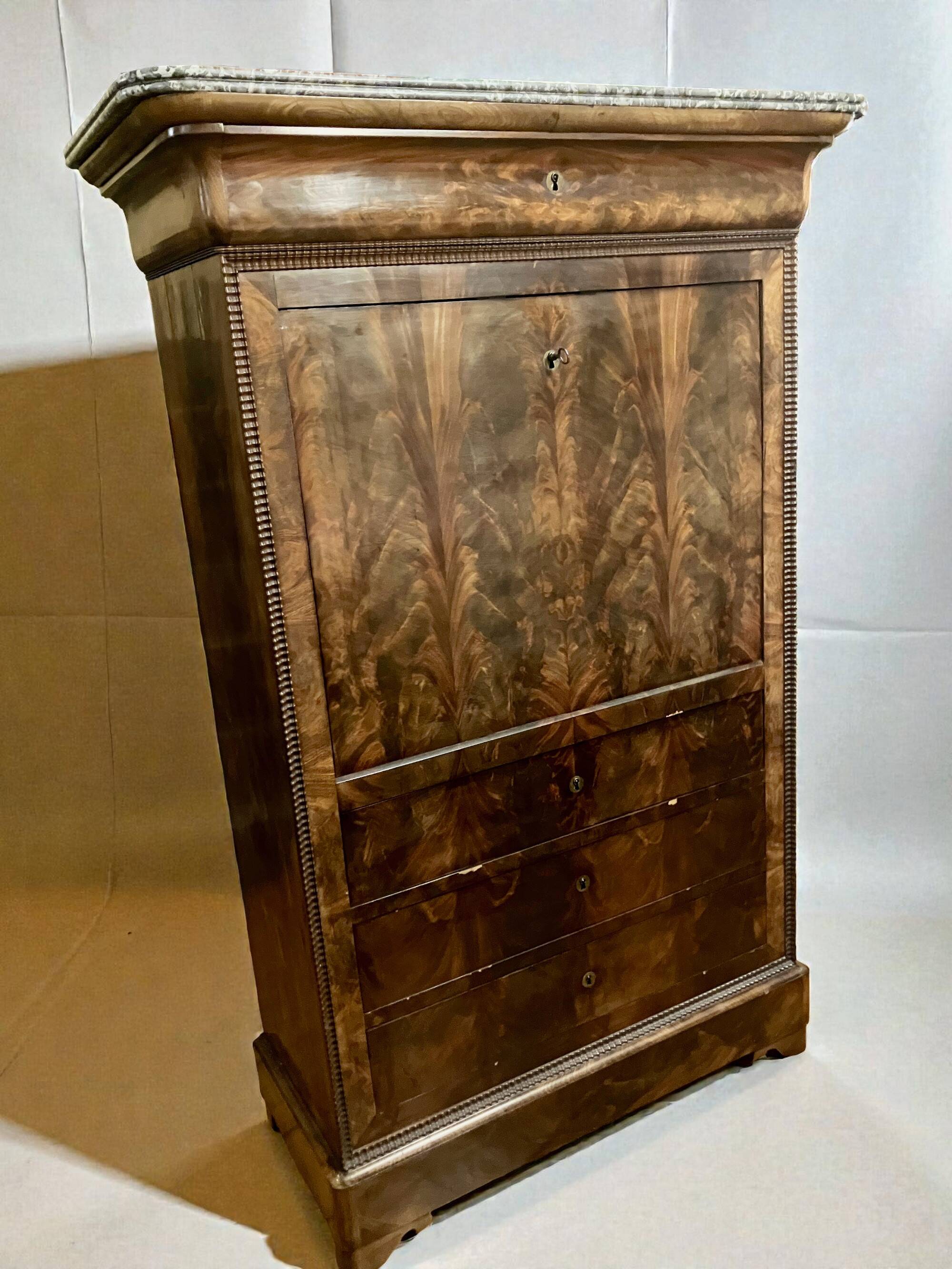 19th Century Secretary in Mahogany and Lemonwood
