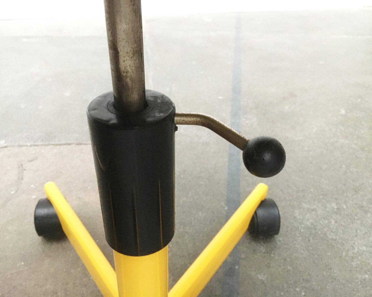 Mid-century Danish swivel office chair by Jørgen Rasmussen for Kevi