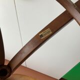 Baumann parrot coat rack