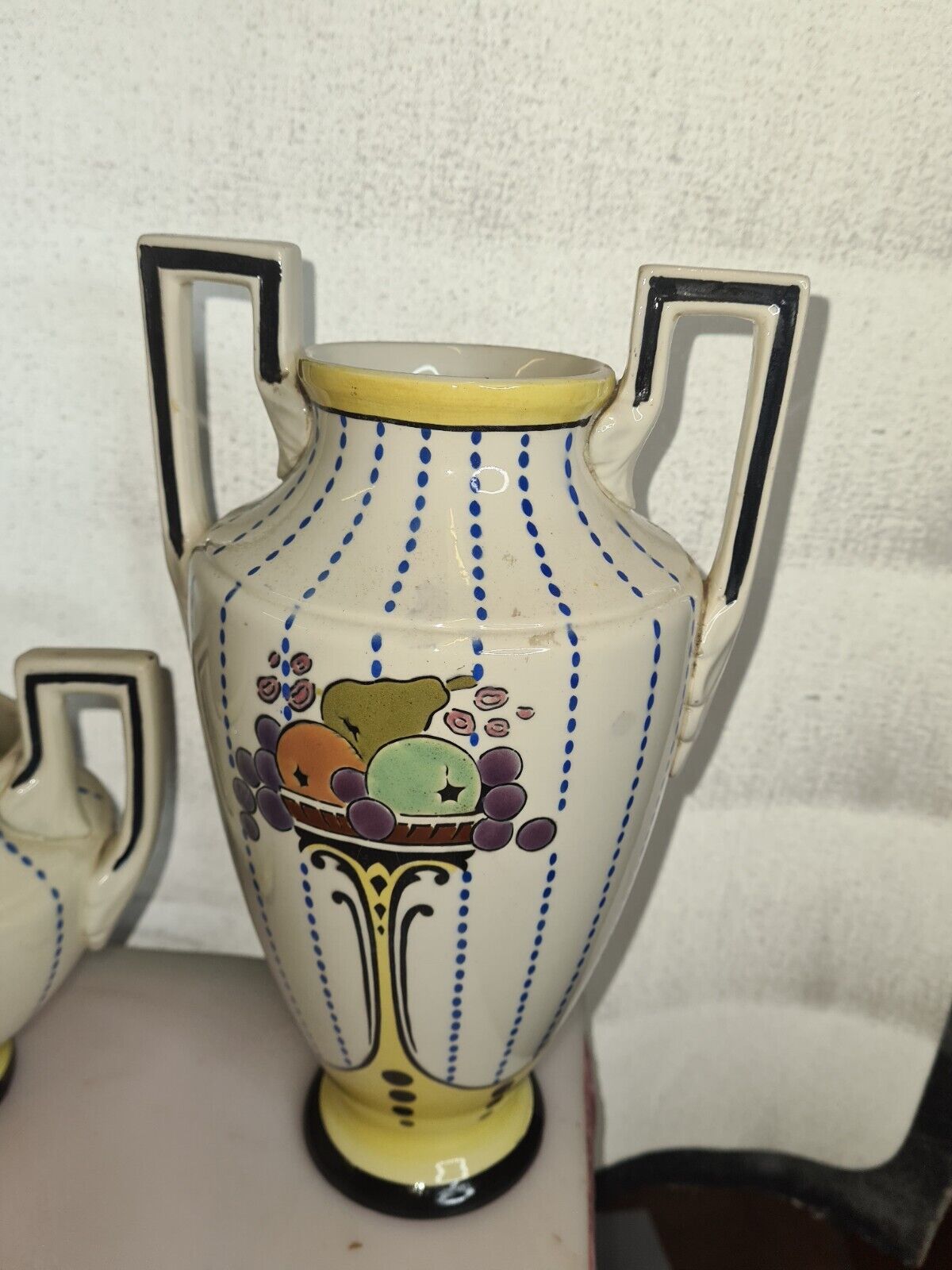 Planter with 2 art deco style slip vases