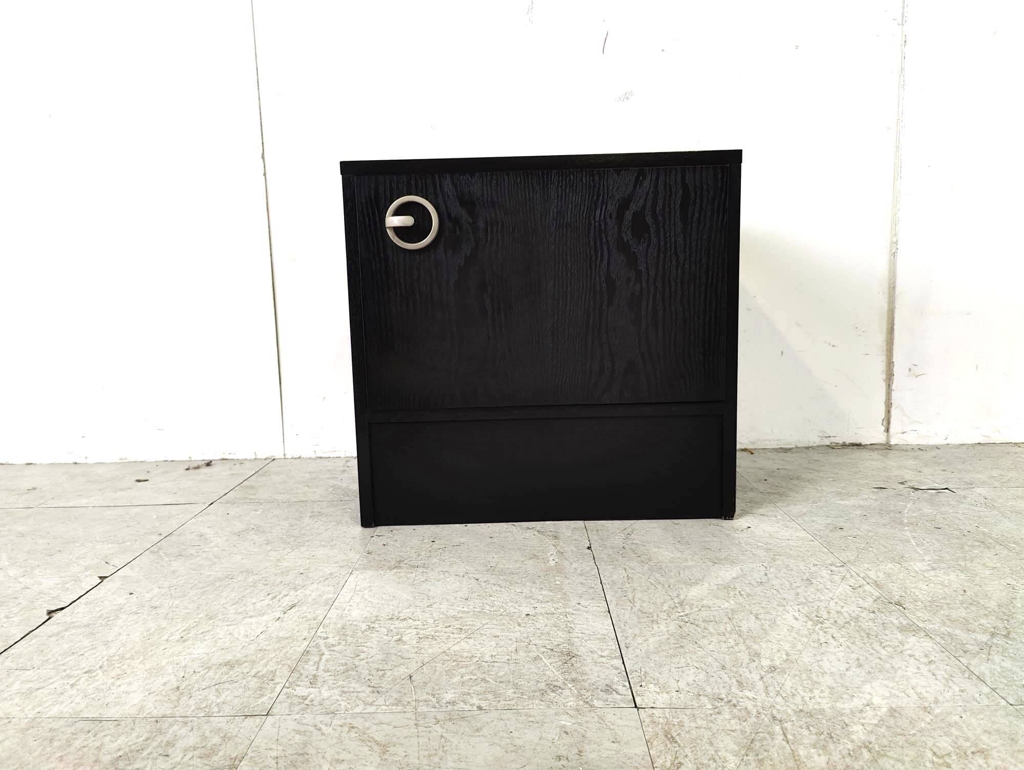 Paire de tables de chevet, années 1970