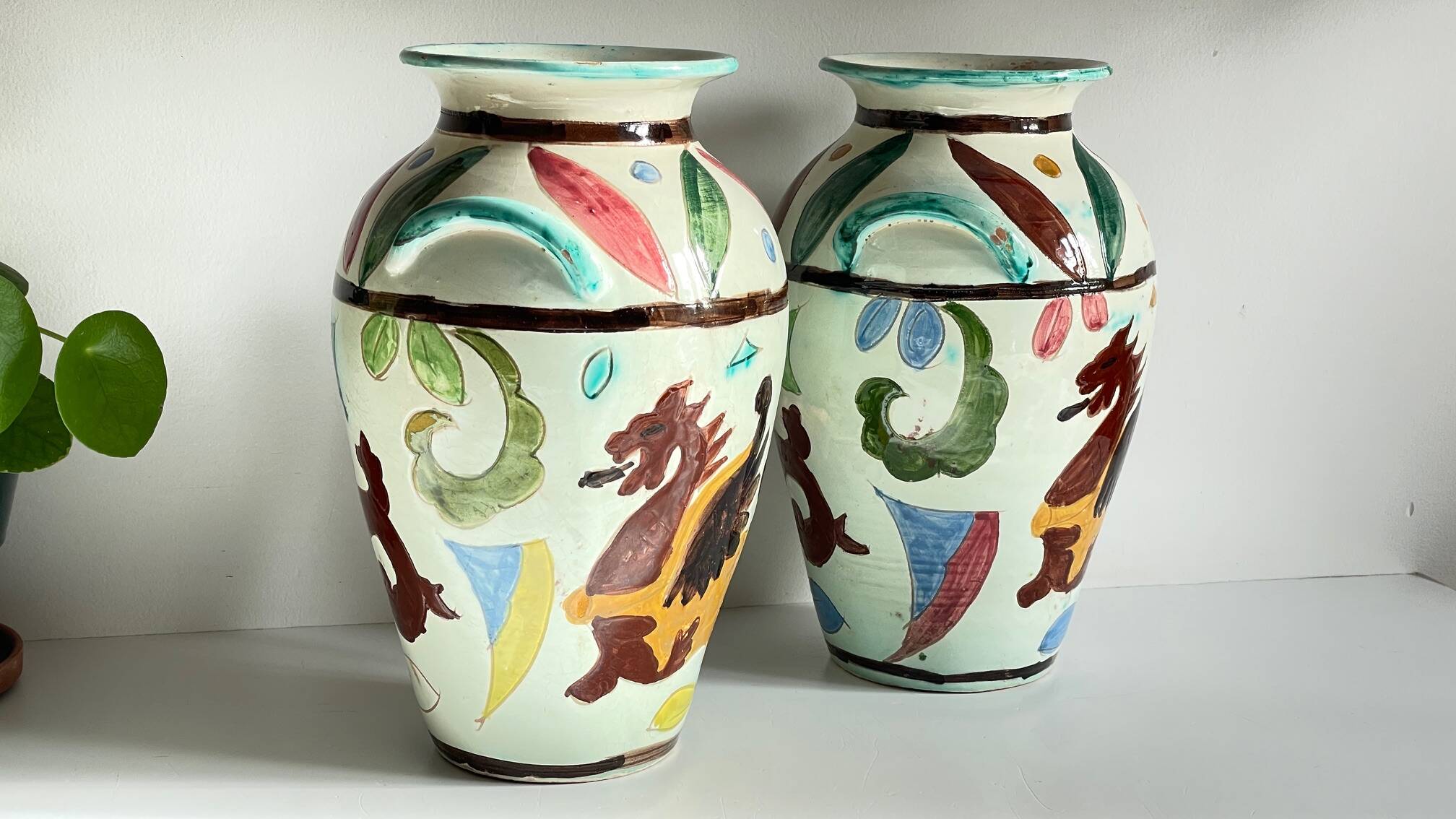 Vases vintage italy motif dragon