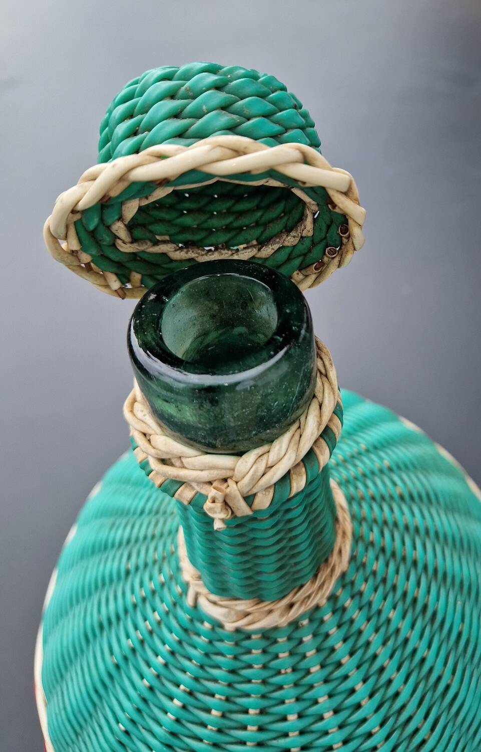 Large braided scoubidou bottle 1960